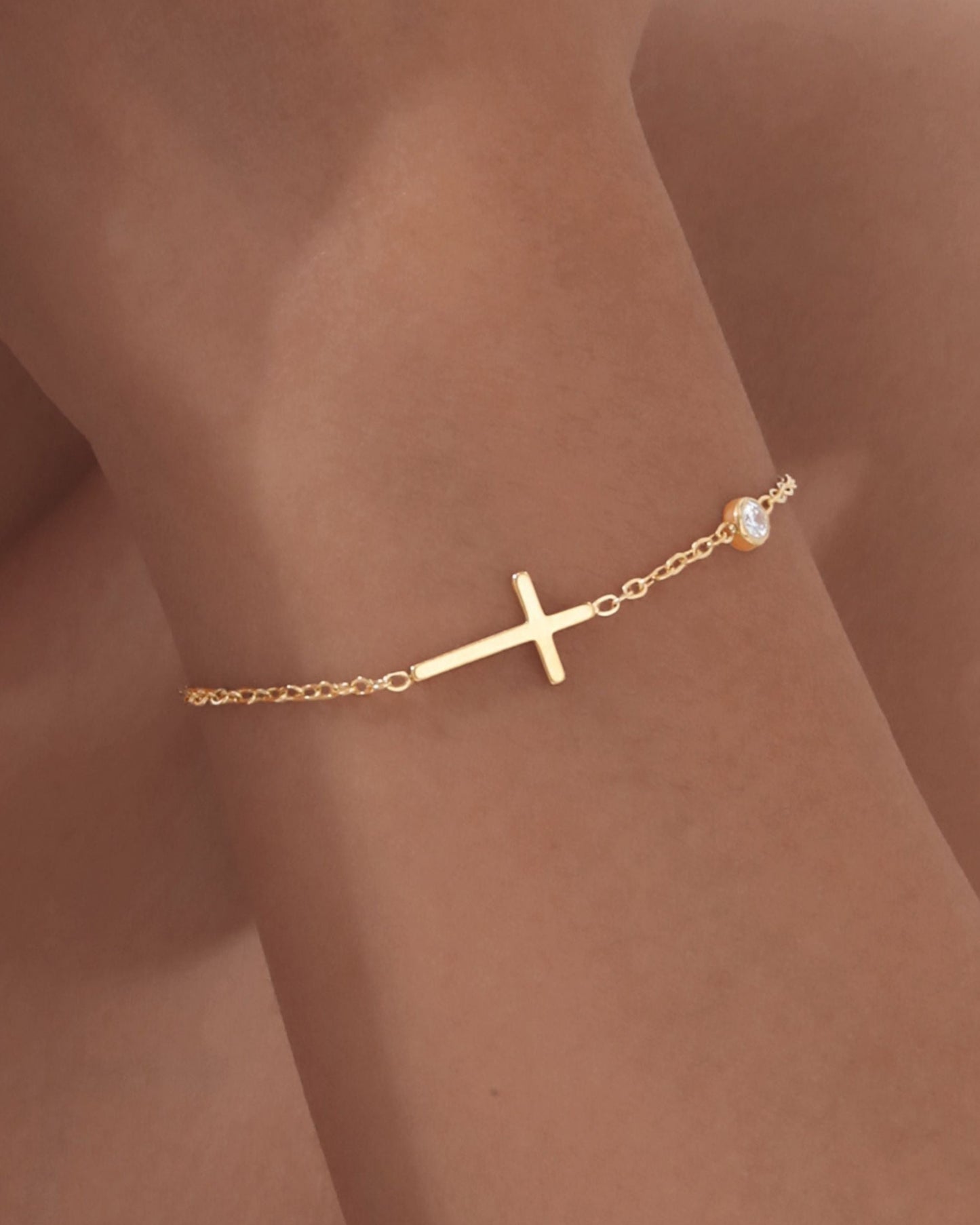 Gold_Solis_Cross_Birthstone_Bracelet_2