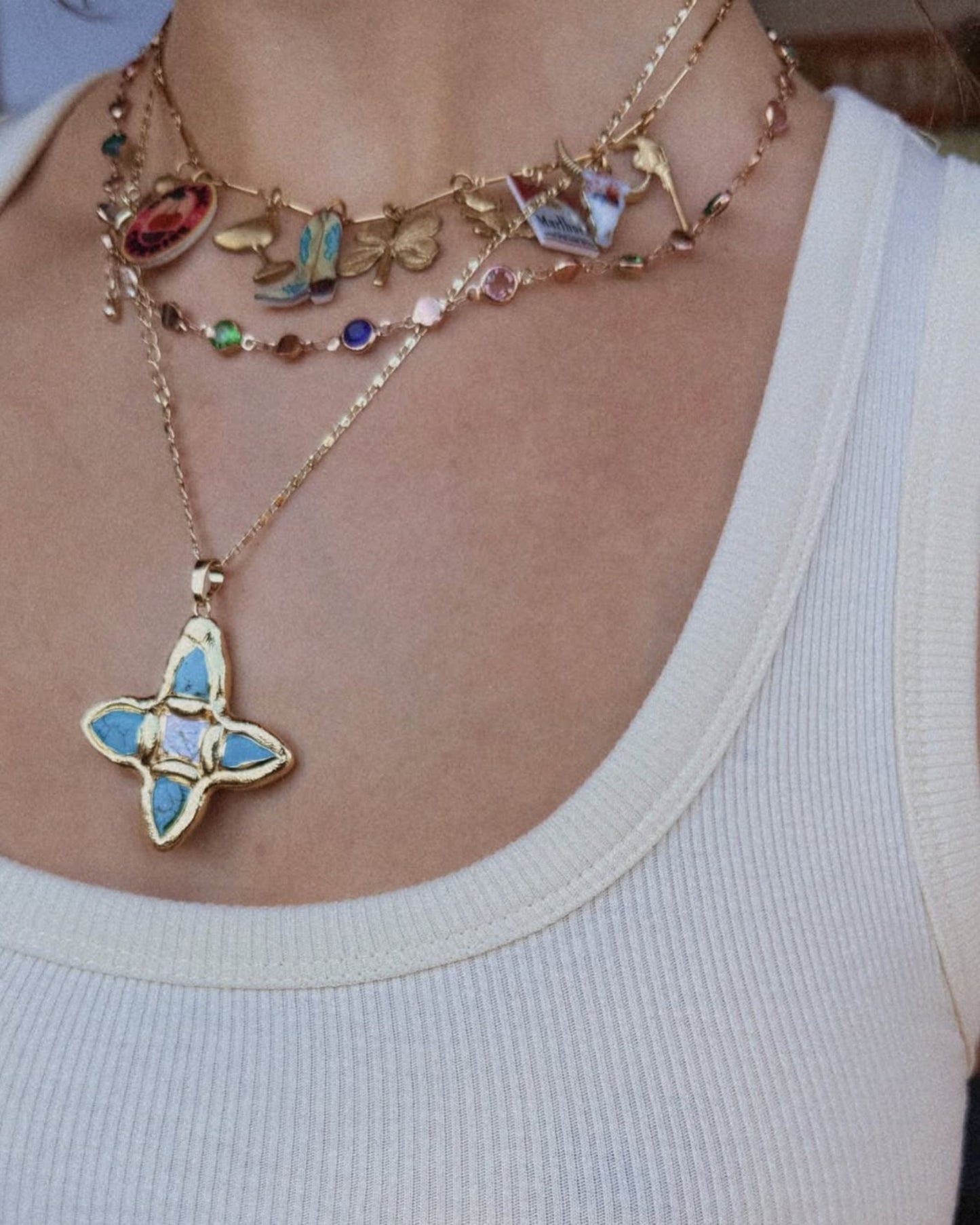 Gold_Solterra_Cross_Necklace_12