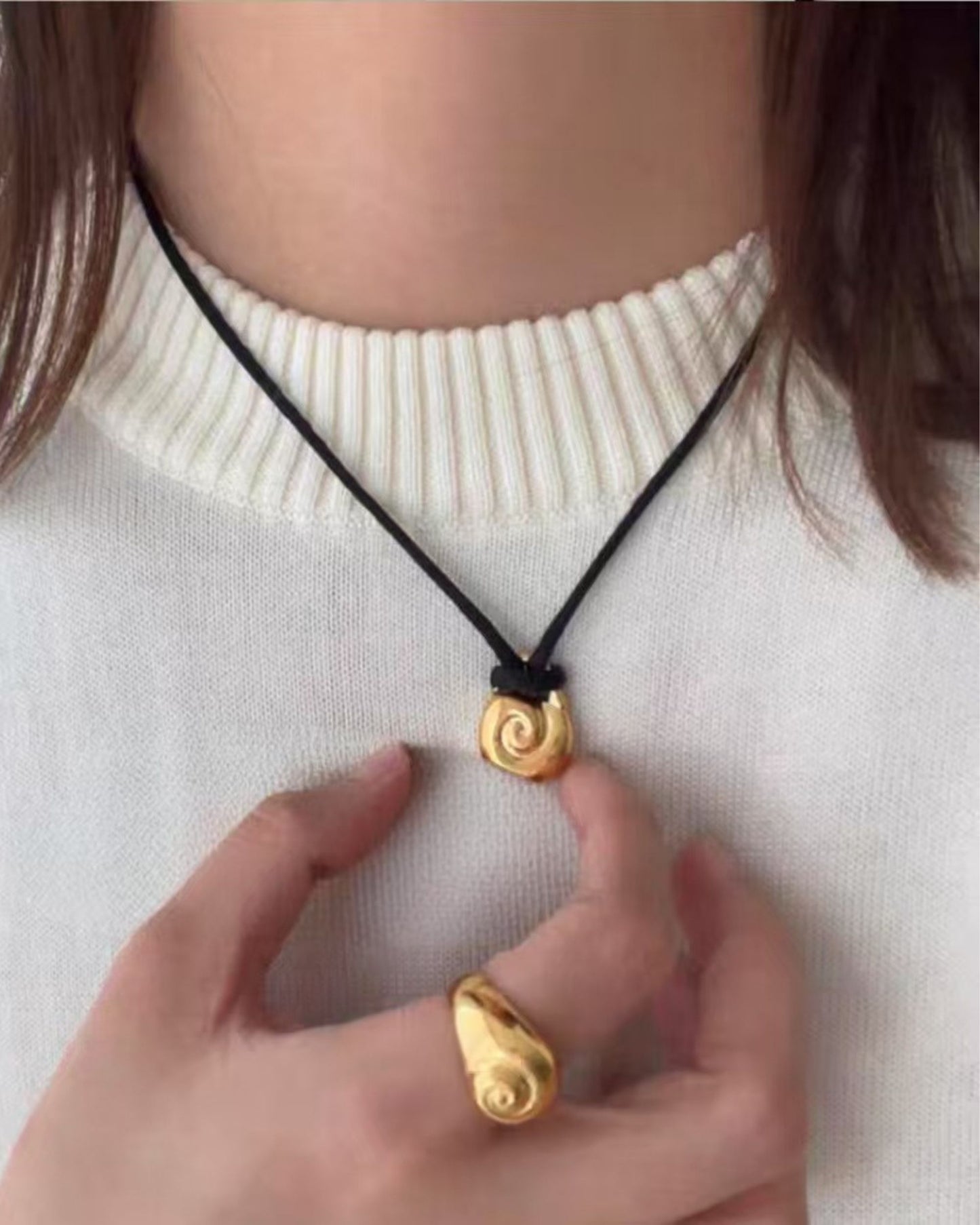 Gold_Spirit_Spiral_Necklace_2