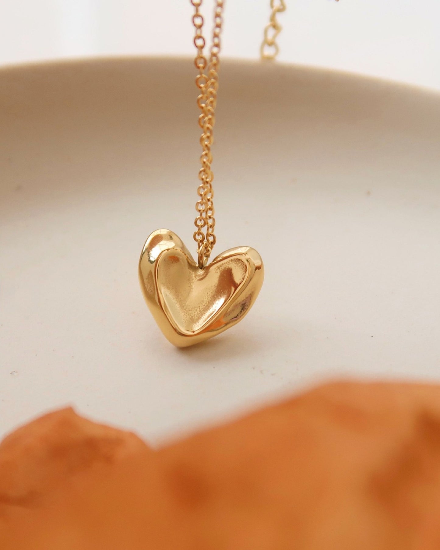 Gold_Stardust_Heart_Necklace_1