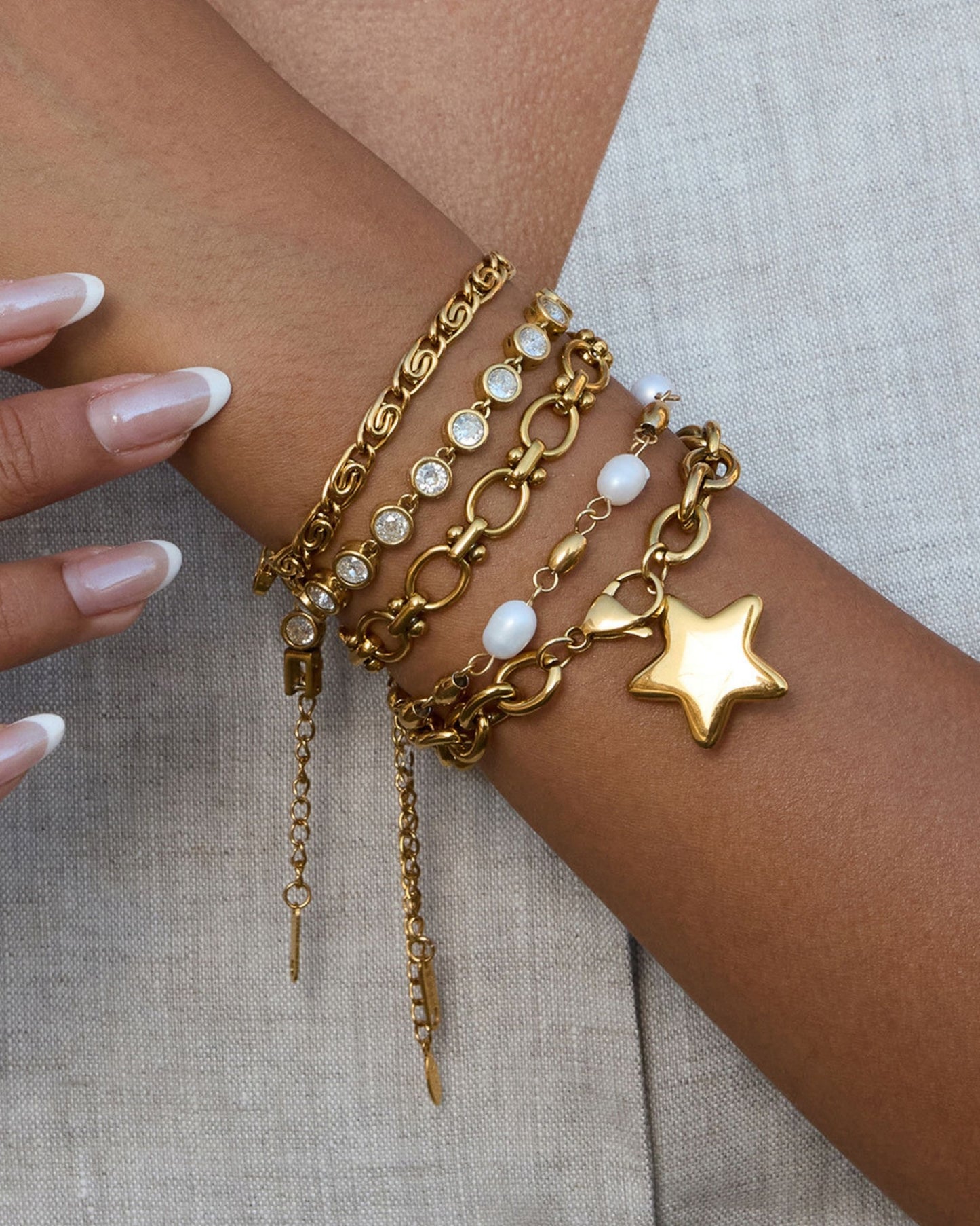 Gold_Starlight_Bracelet_2