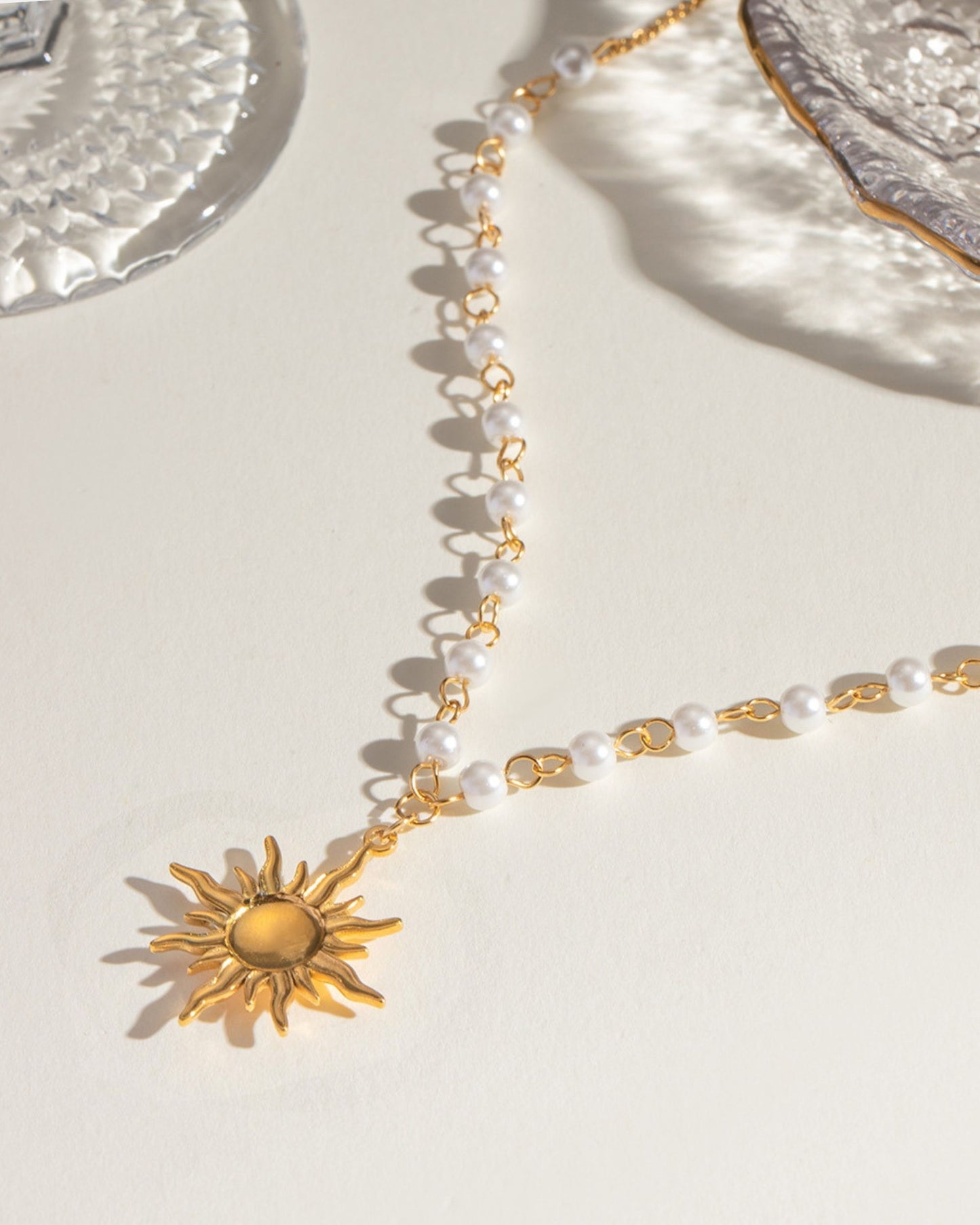Gold_Sunlit_Pearl_Pendant_Necklace_2