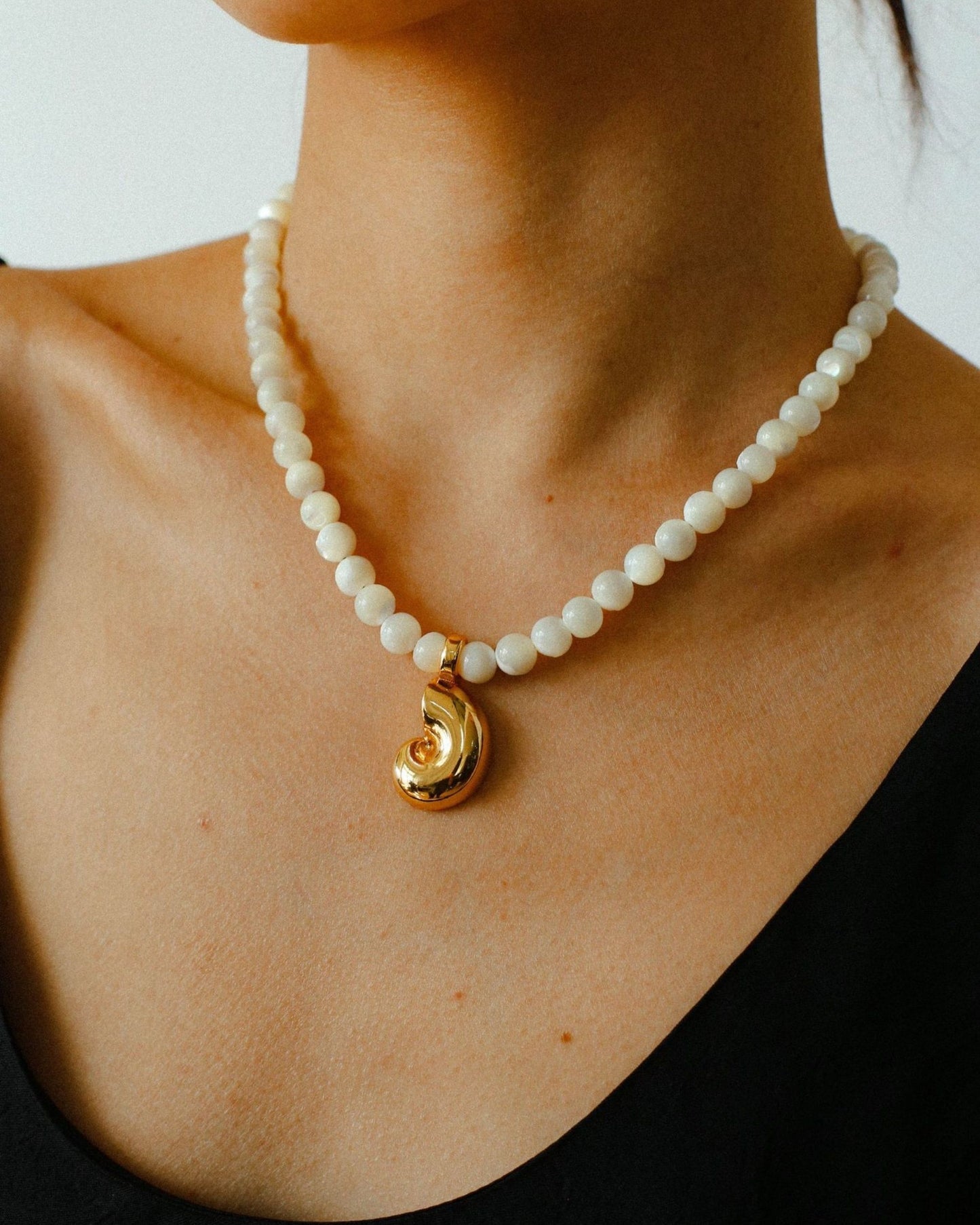 Gold_Talia_Shell_Necklace_2