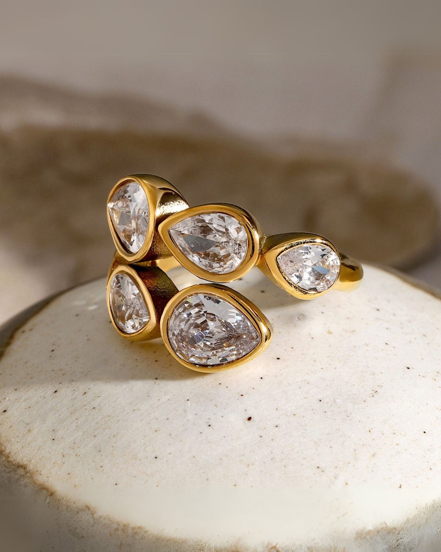 Gold_Teardrop_Crossover_Ring_2