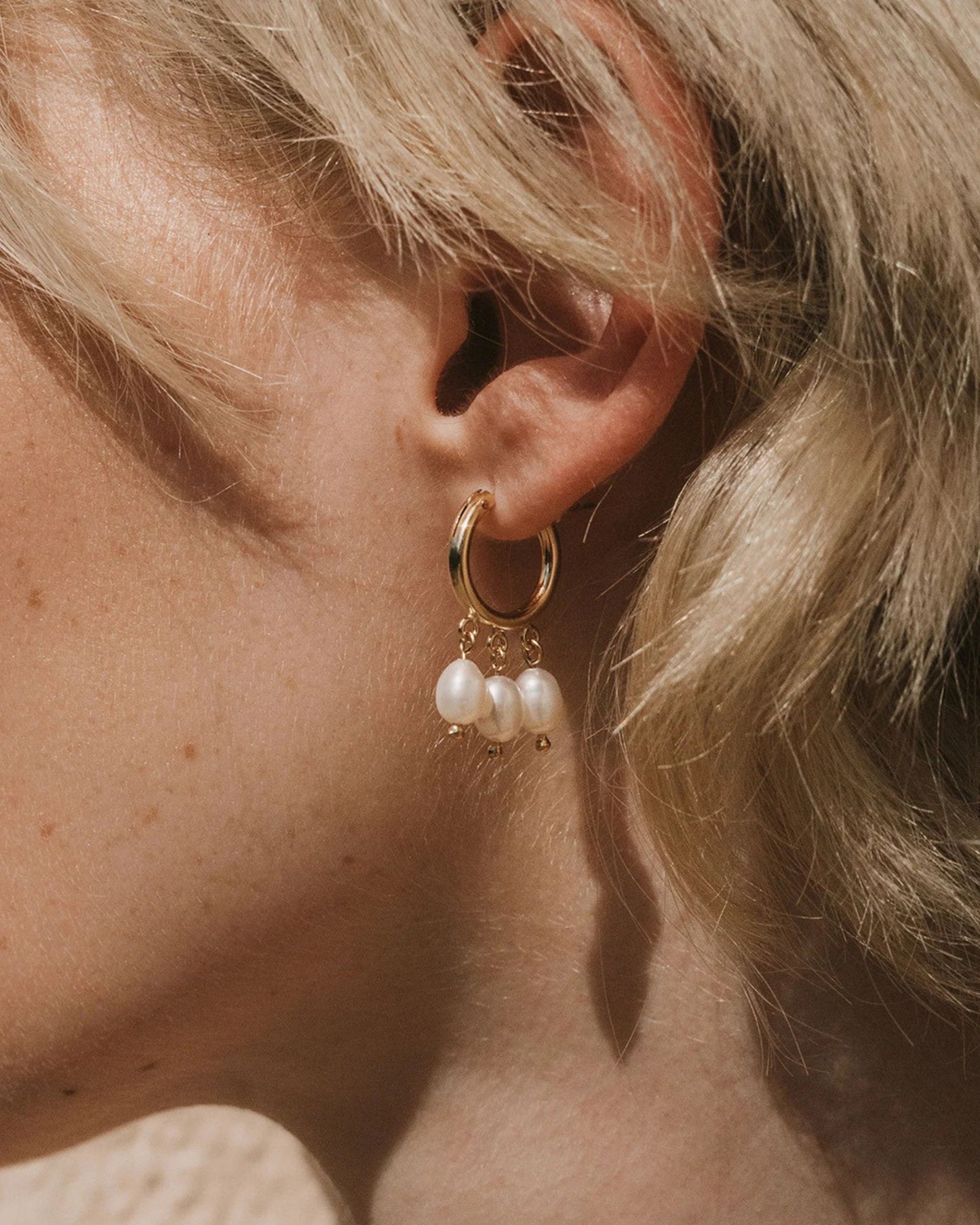 Gold_Trio_Pearl_Hoop_Earrings_4