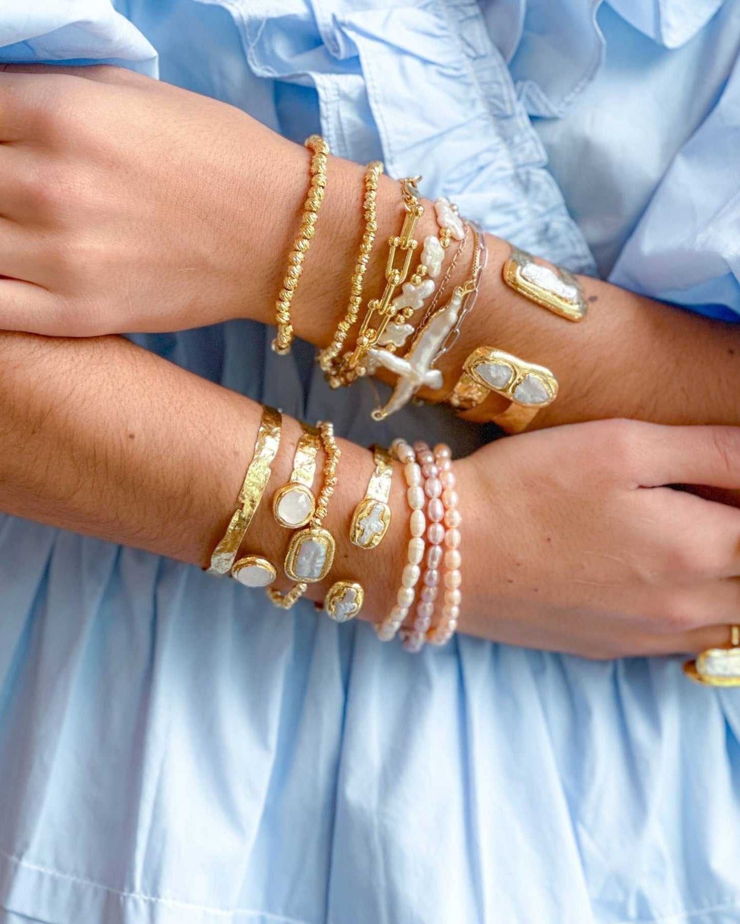Gold_Vein_Pearl_Duo_Bangle_3
