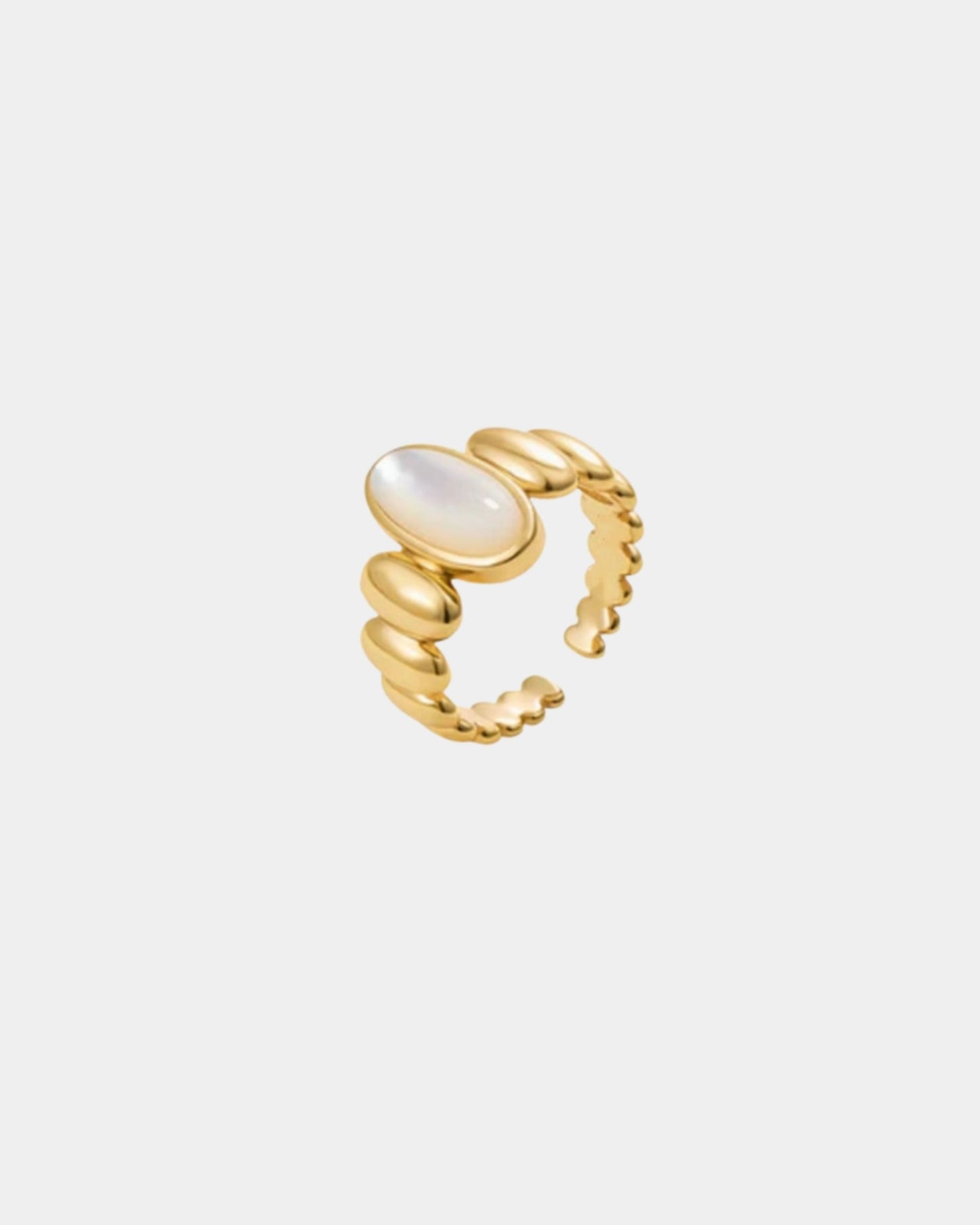 Gold_Victoria_Shell_Ring_1