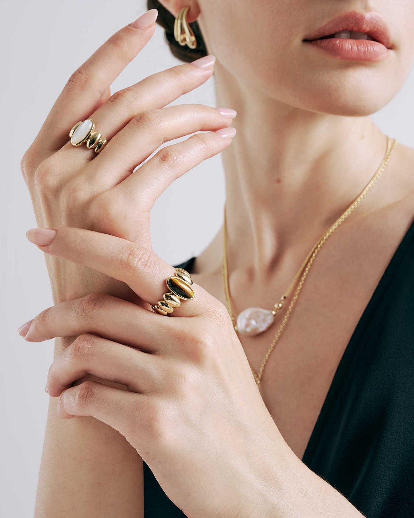 Gold_Victoria_Shell_Ring_4