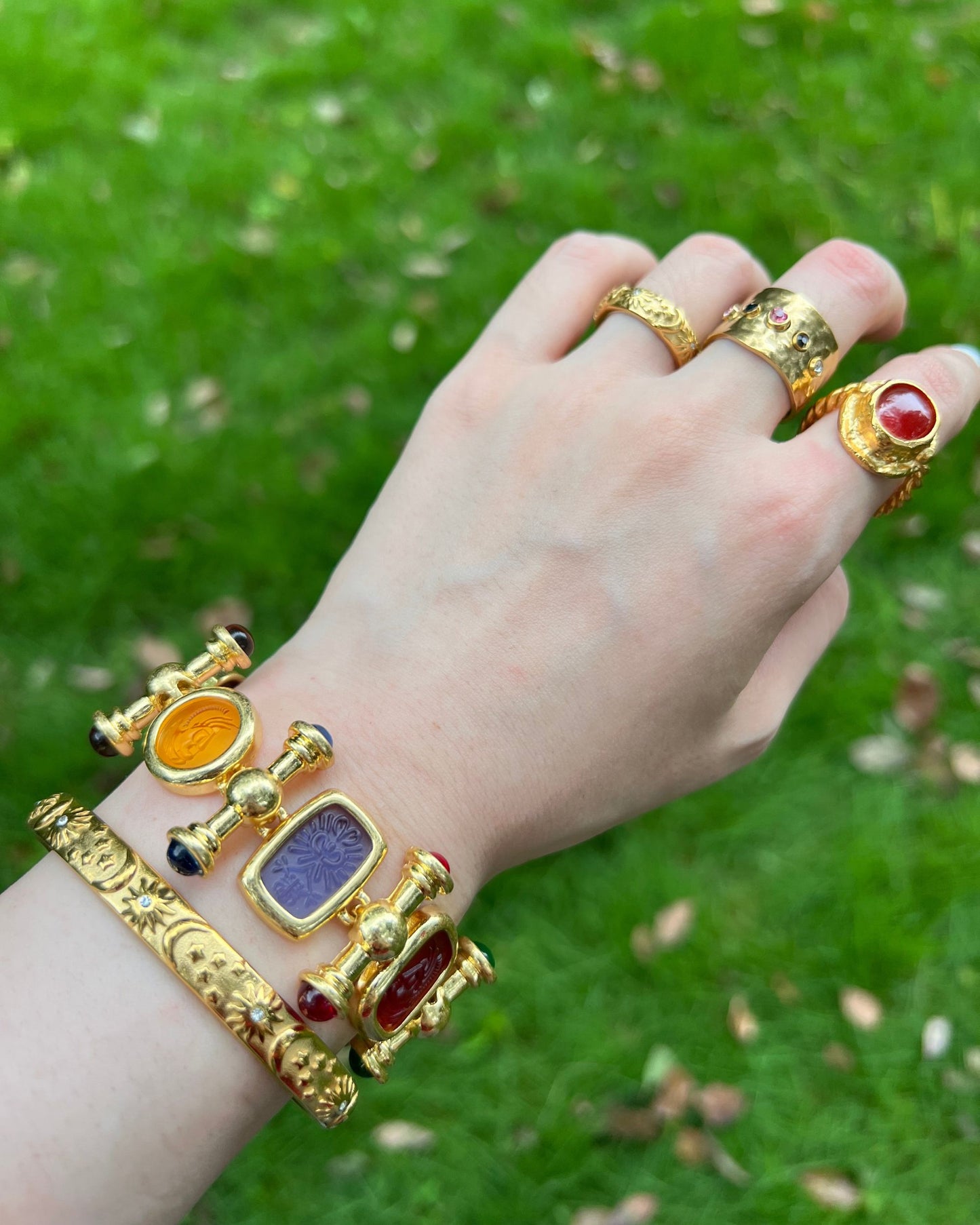 Gold_Vintage_Grace_Bracelet_Bangle_Set_3