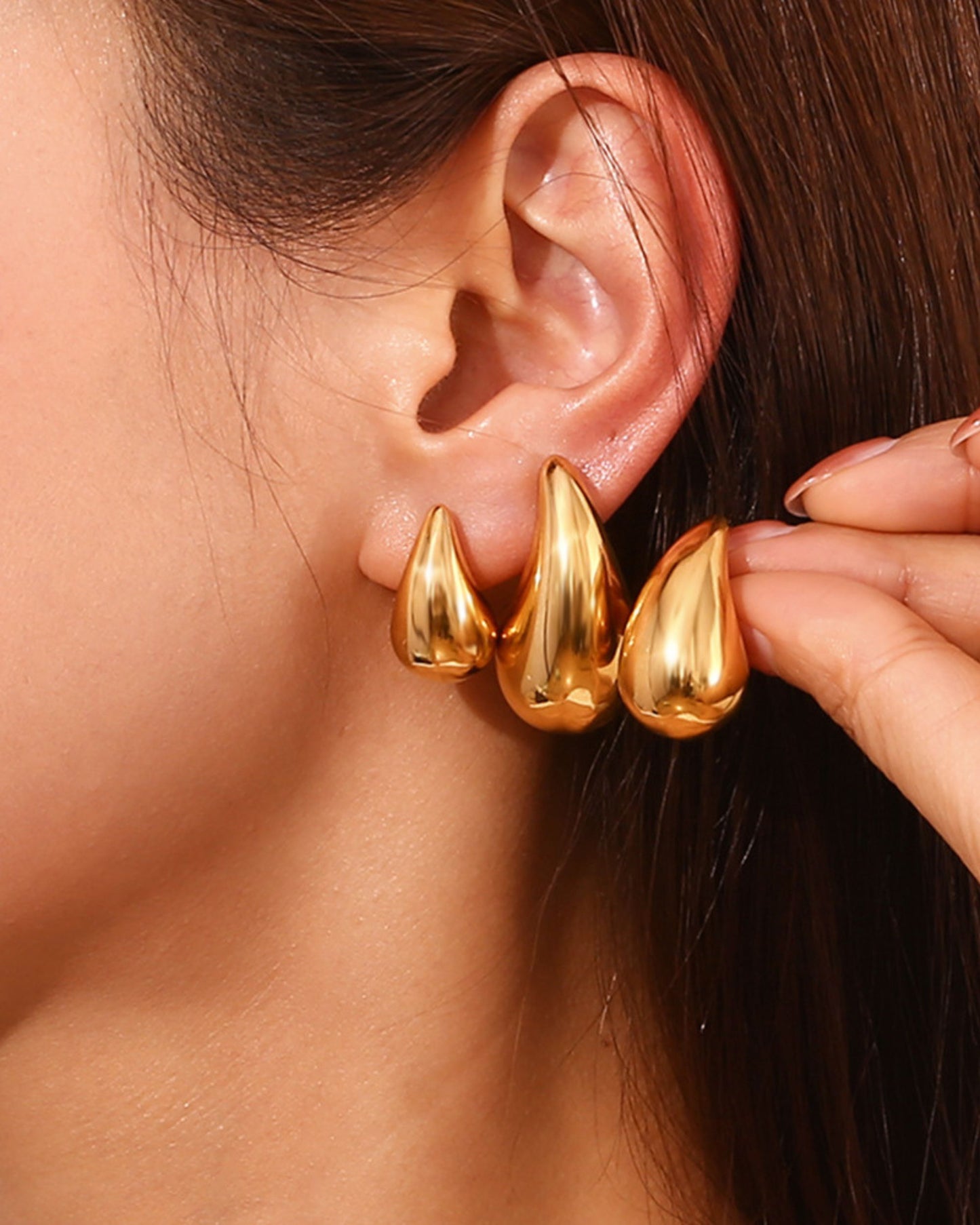 Gold_Water_Drop_Stud_Earrings_7