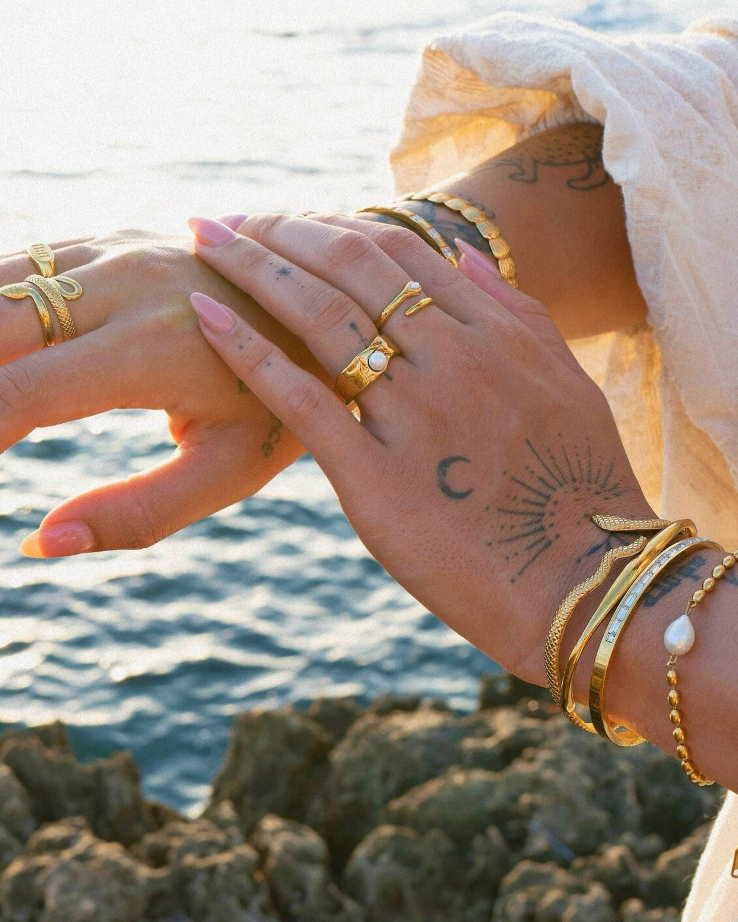 Gold_Wave-Kissed_Pearl_Ring_8