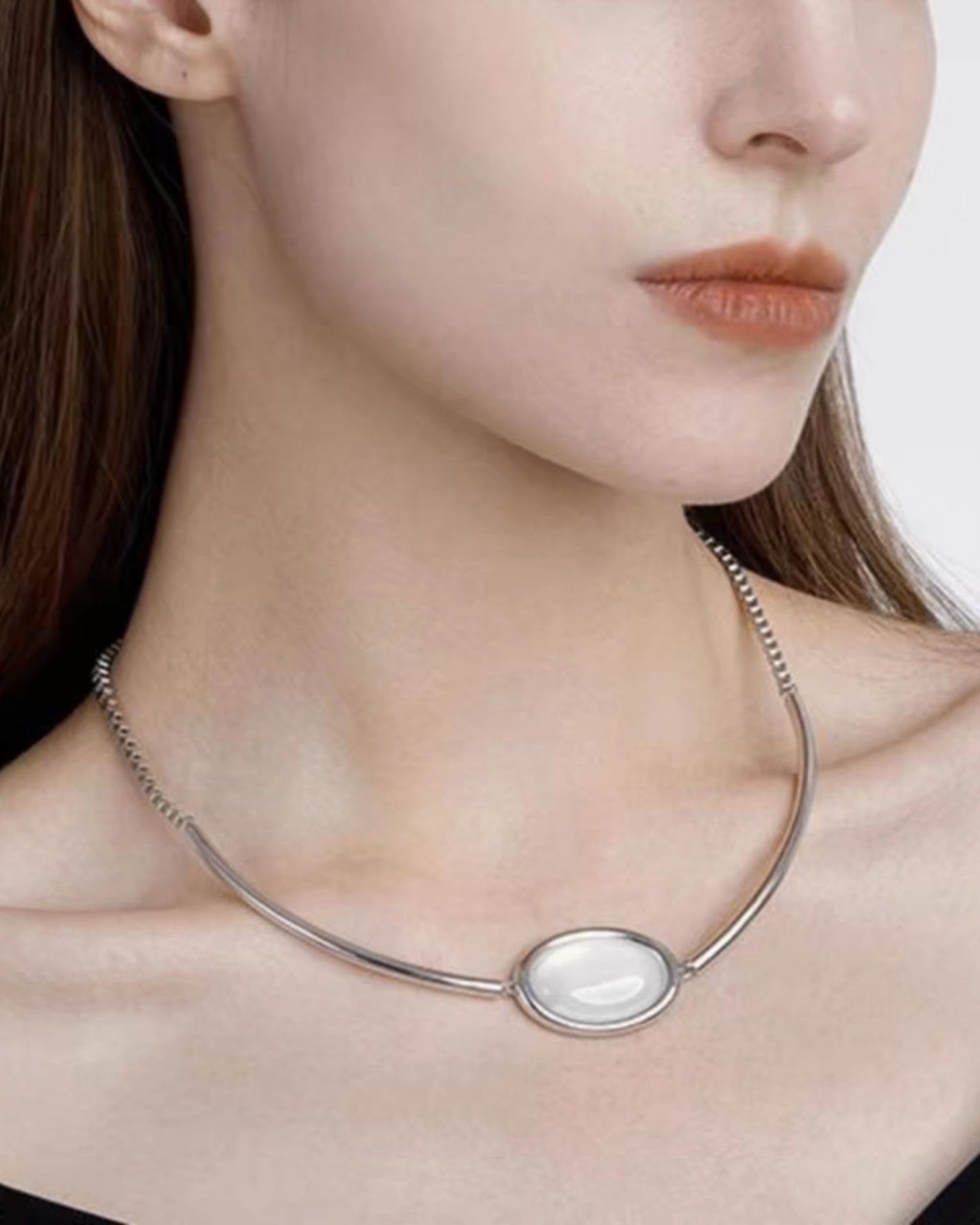 Silver_Astra_Vale_Necklace_2