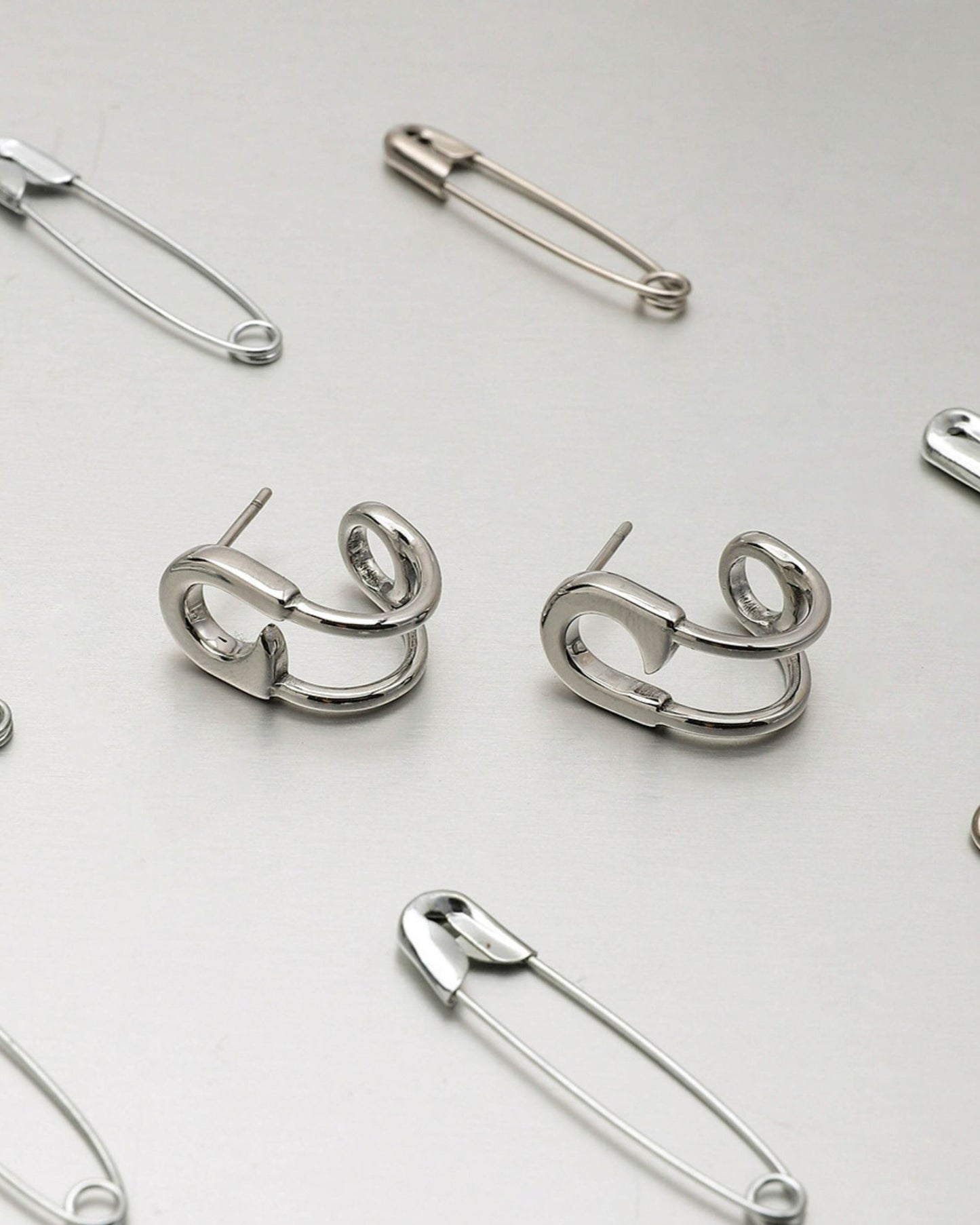Silver_Coil_Frame_Earrings_3