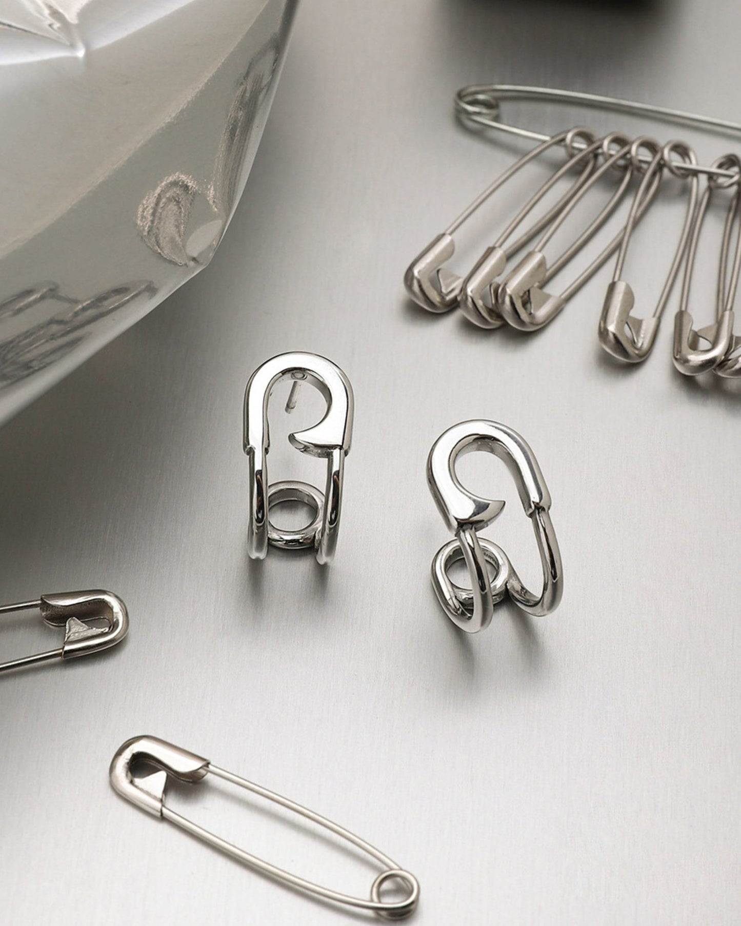 Silver_Coil_Frame_Earrings_6