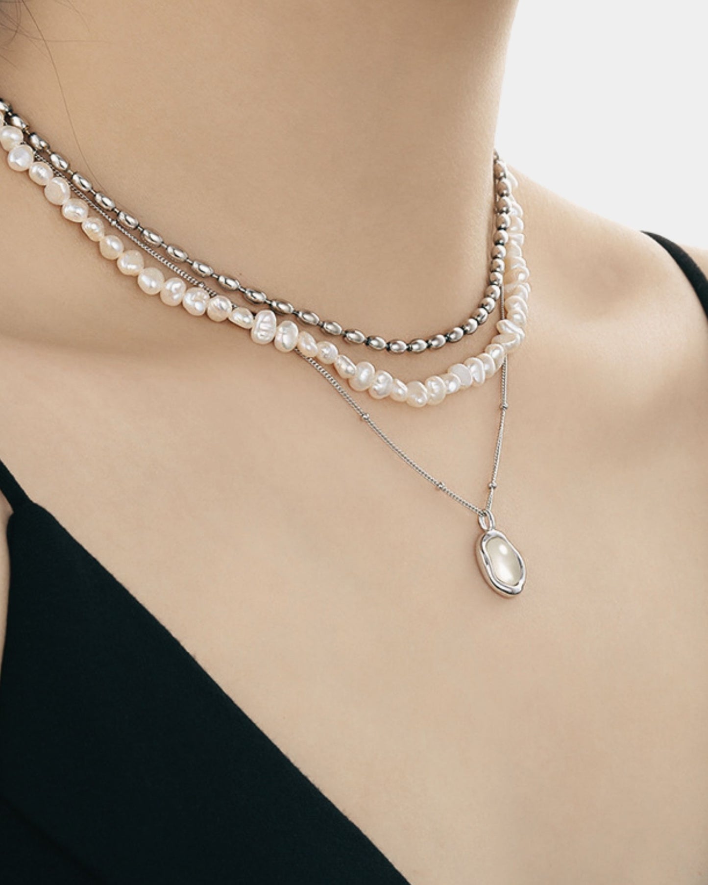 Silver_Crescent_Moon_Necklace_3