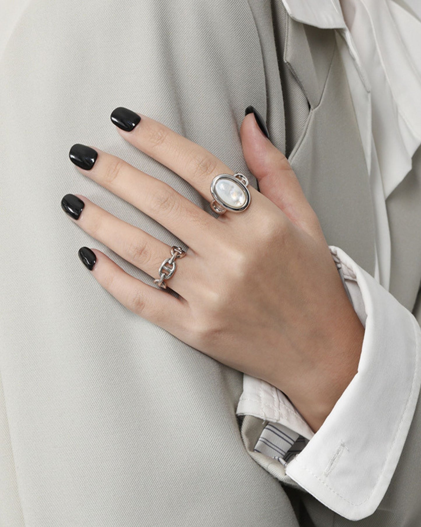 Silver_Lunar_Pearl_Ring_3