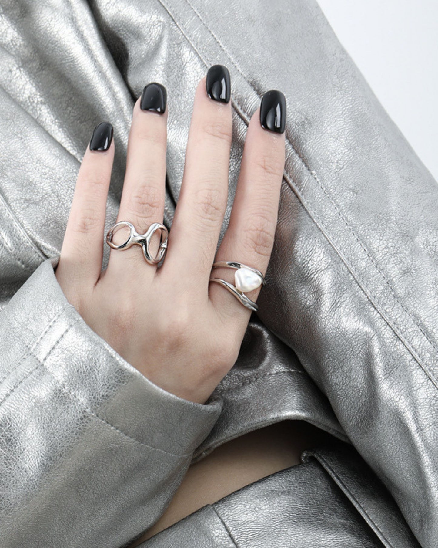 Silver_Mira_Glow_Ring_4