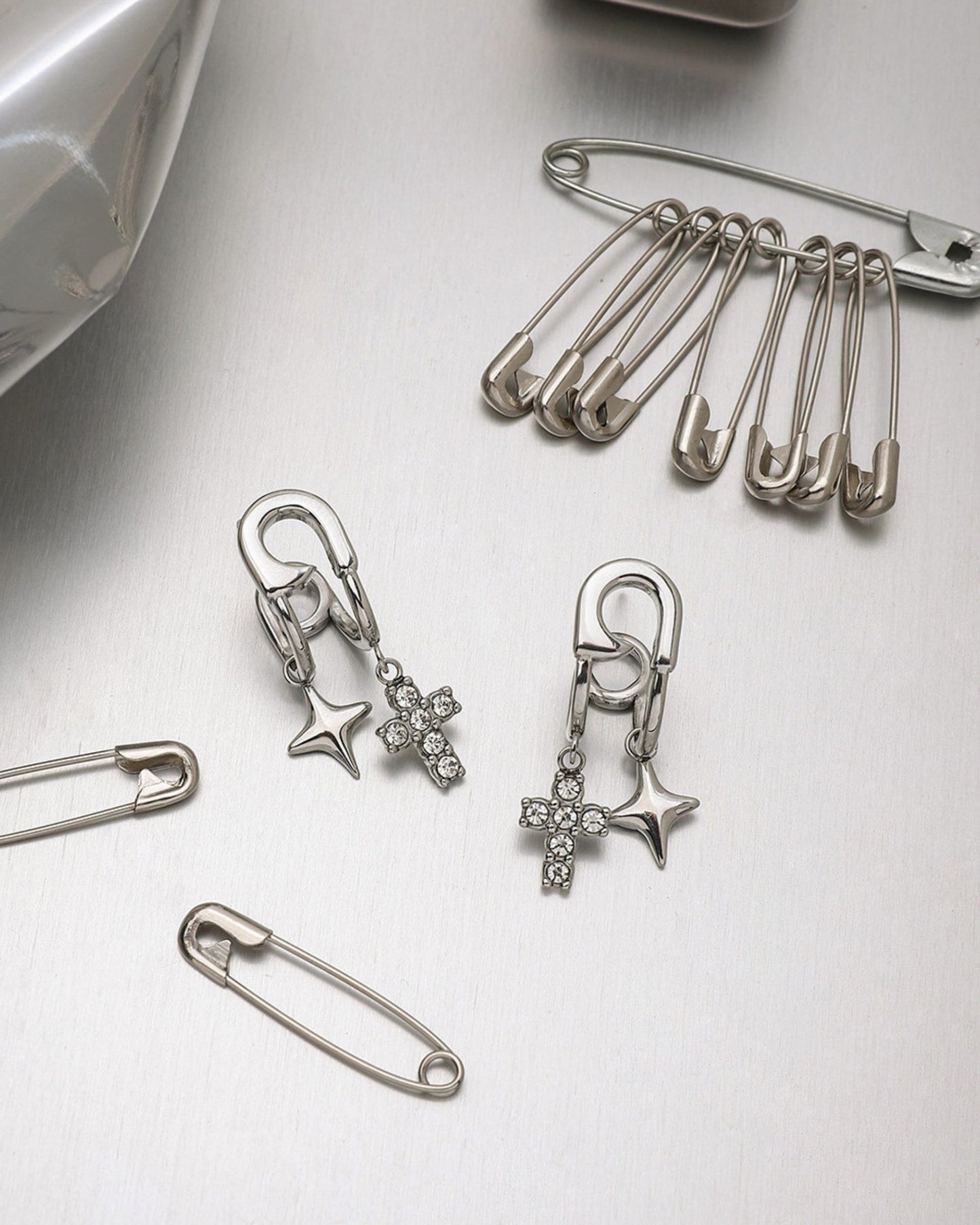 Silver_MoonCross_Link_Earrings_5