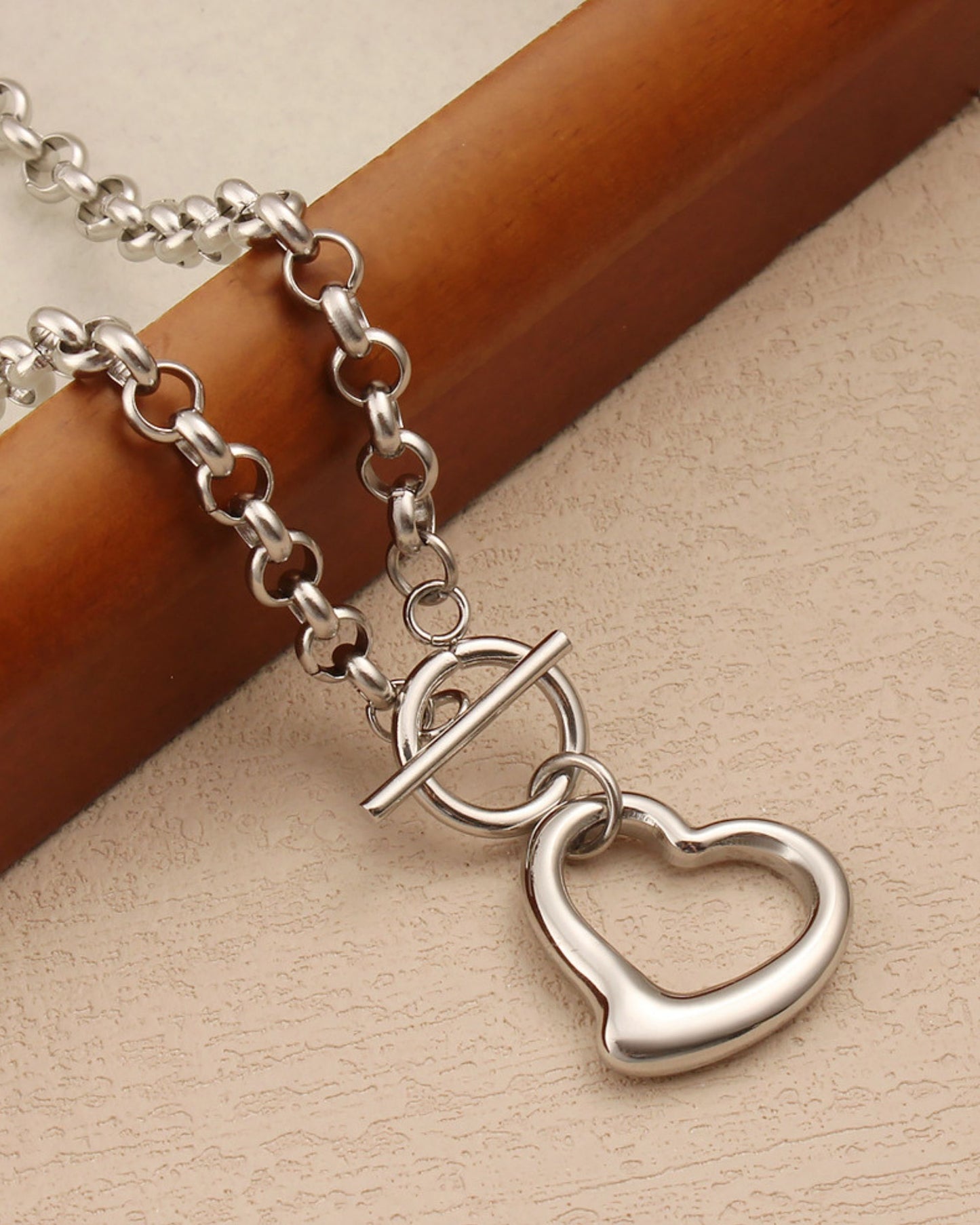 Silver_Remi_Heart_Necklace_3