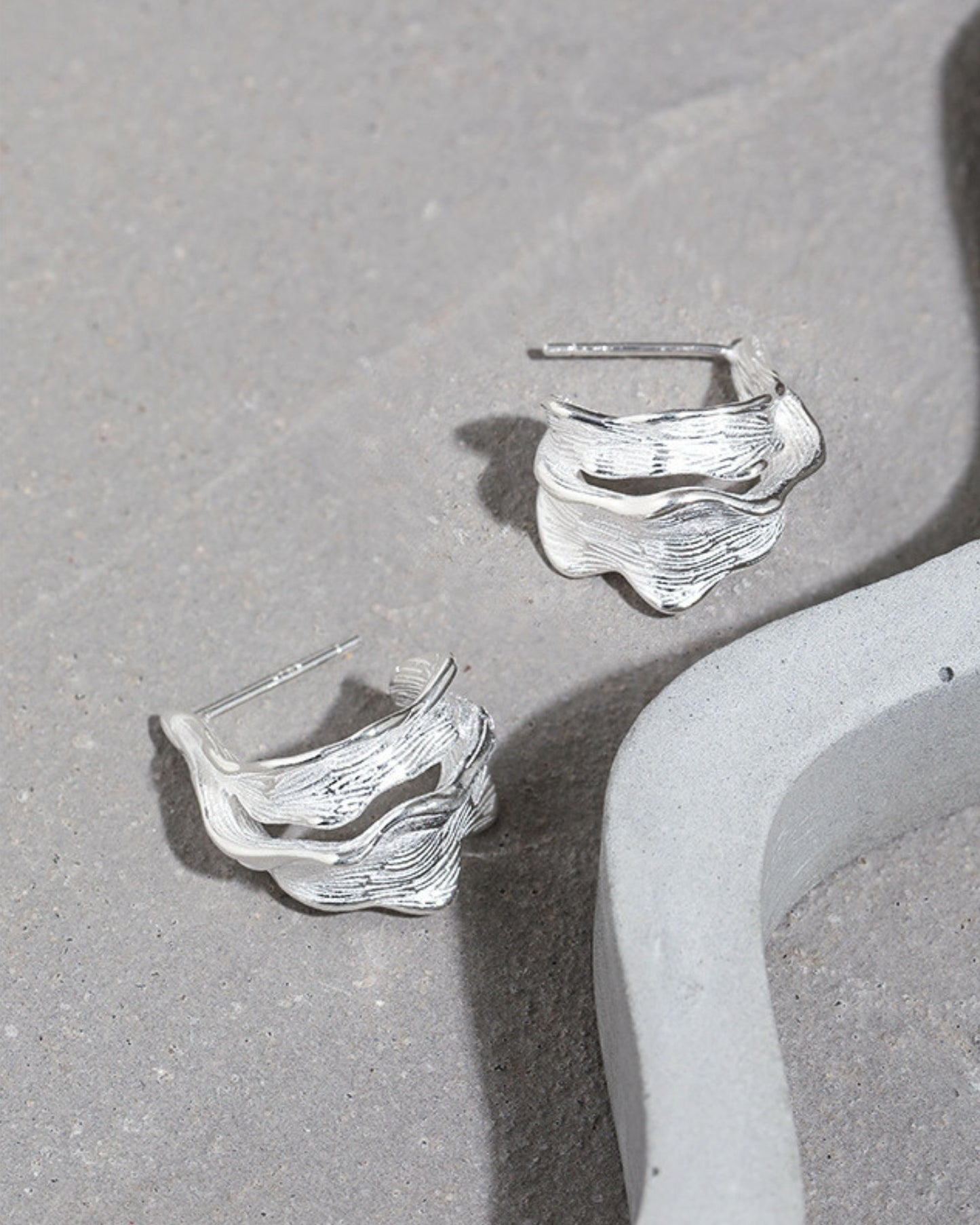 Silver_Ripple_Hoop_Earrings_3