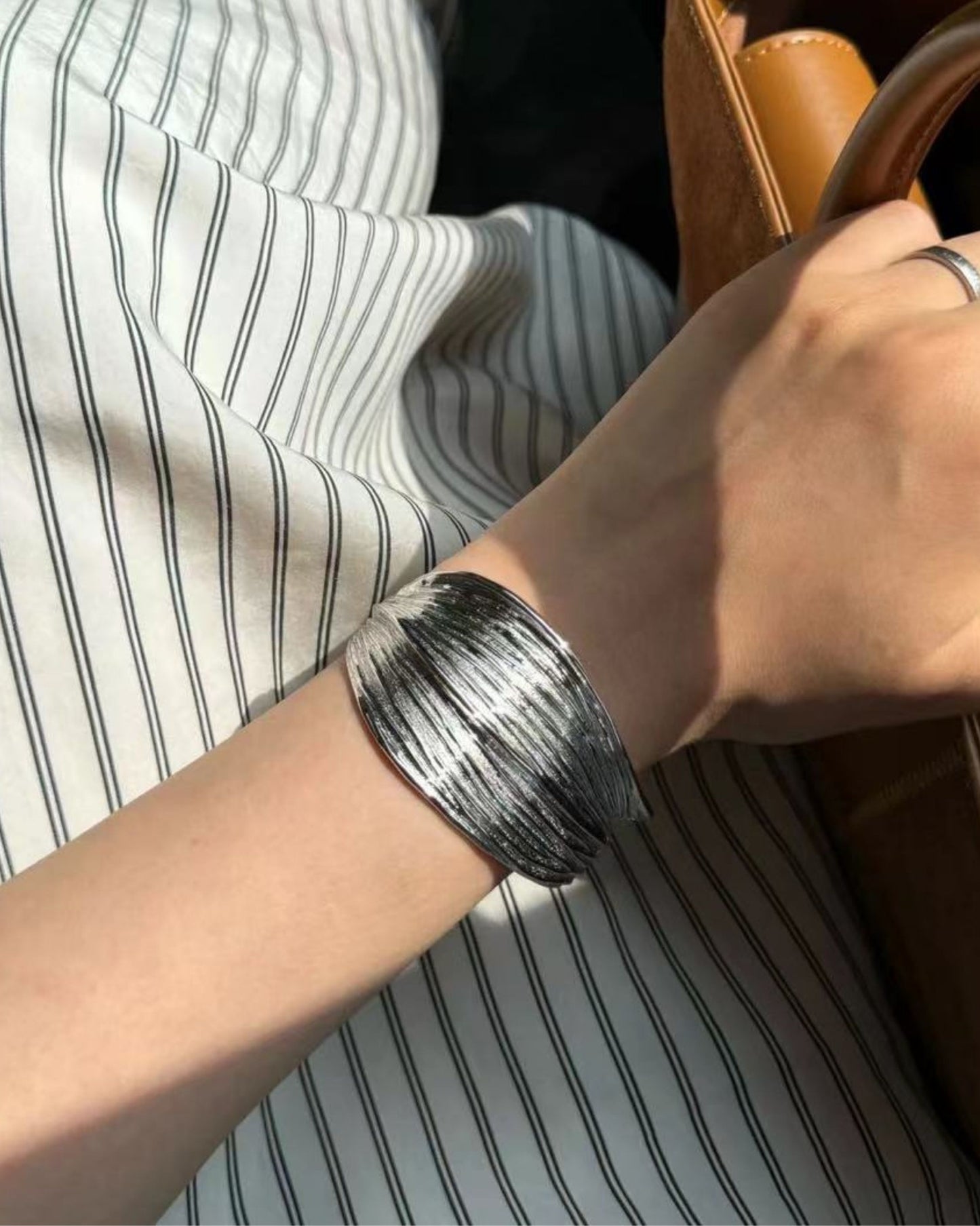 Silver_Terra_Flow_Bangle_3