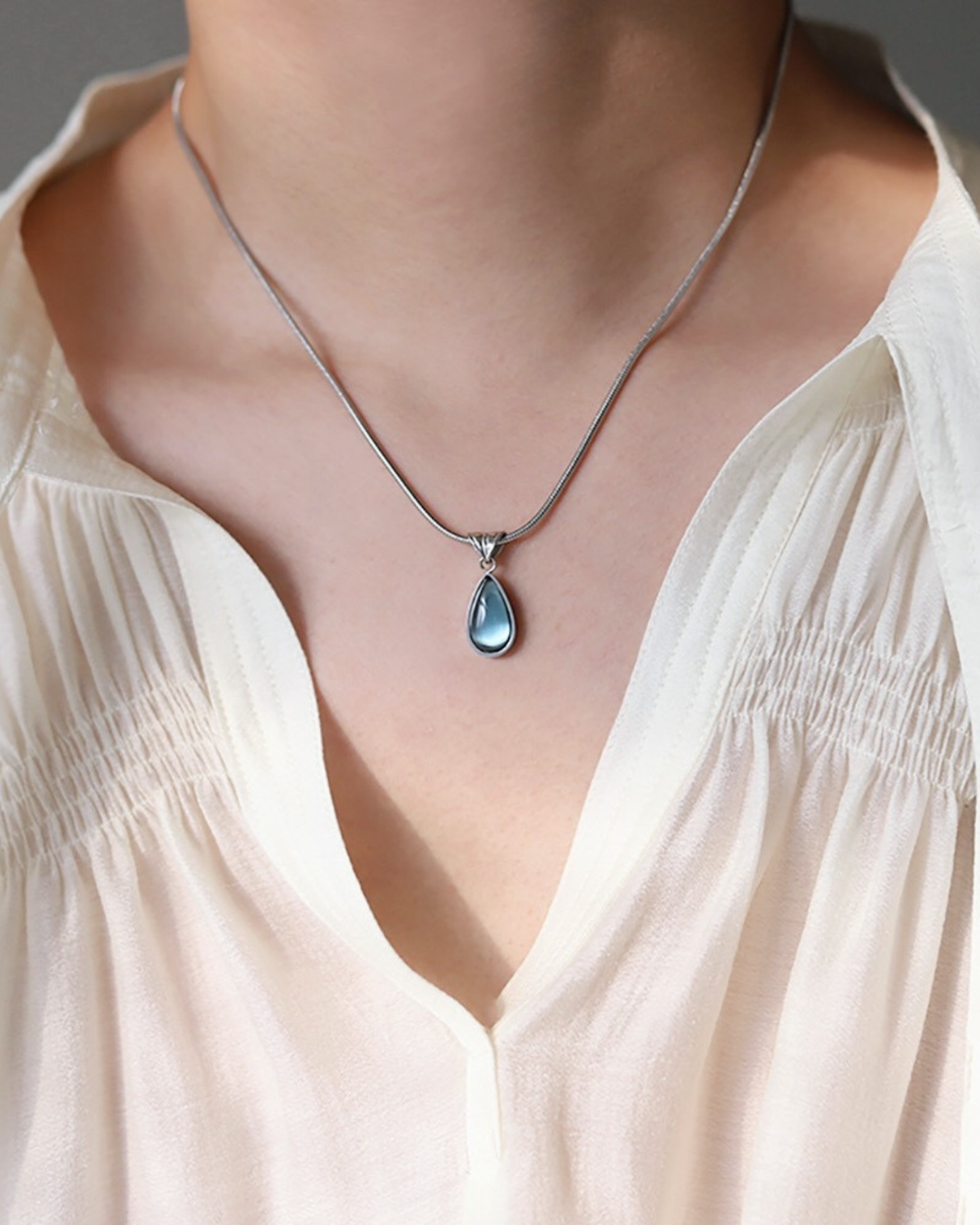 Silver_Water_Drop_Pendant_Necklace_4
