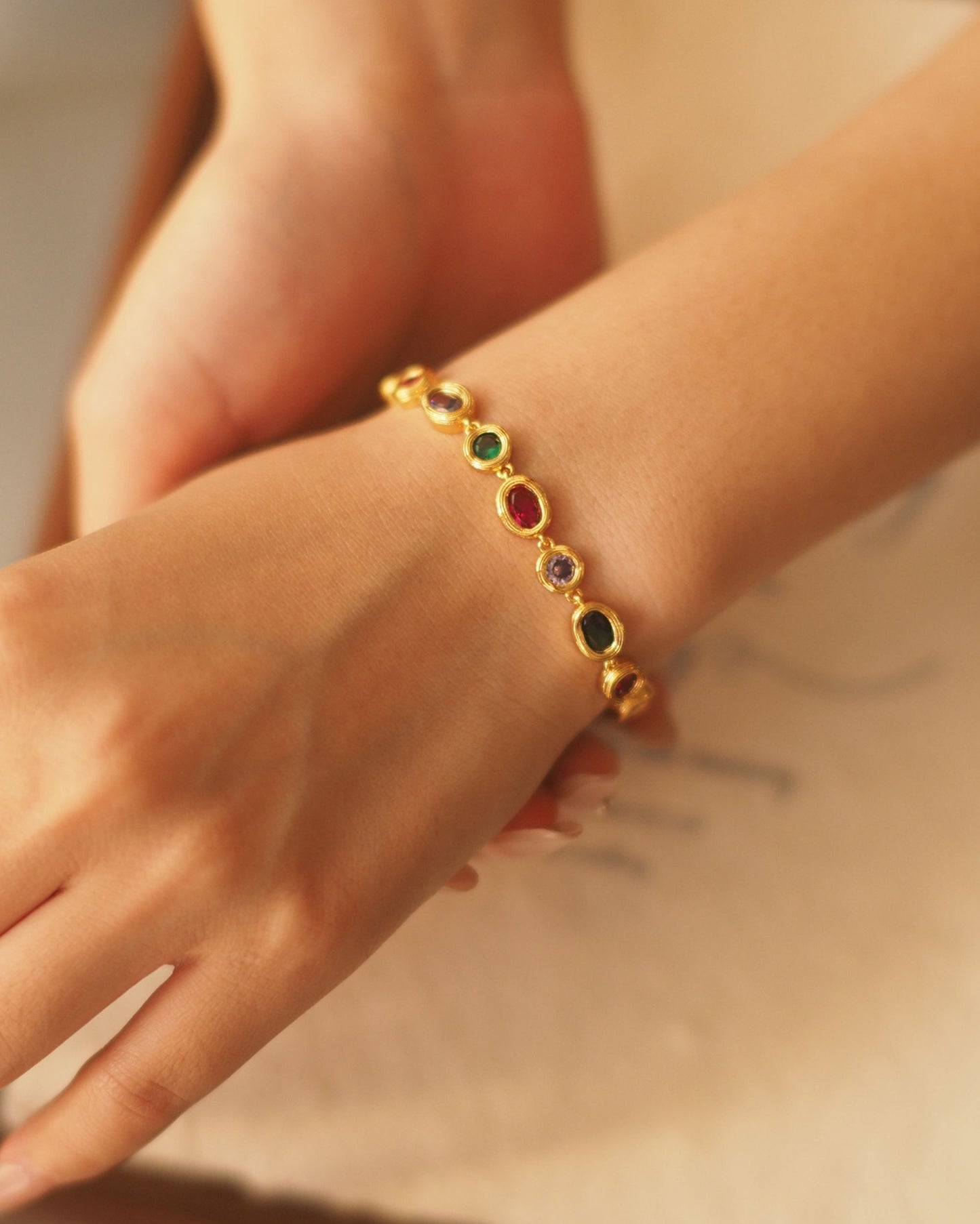 Gold_Aluna_Prism_Bracelet_4
