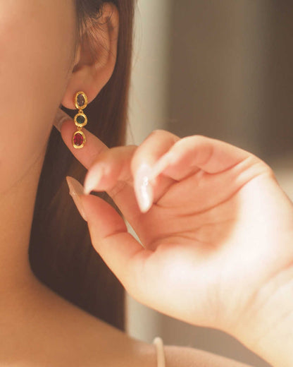 Gold_Aluna_Prism_Earrings_4
