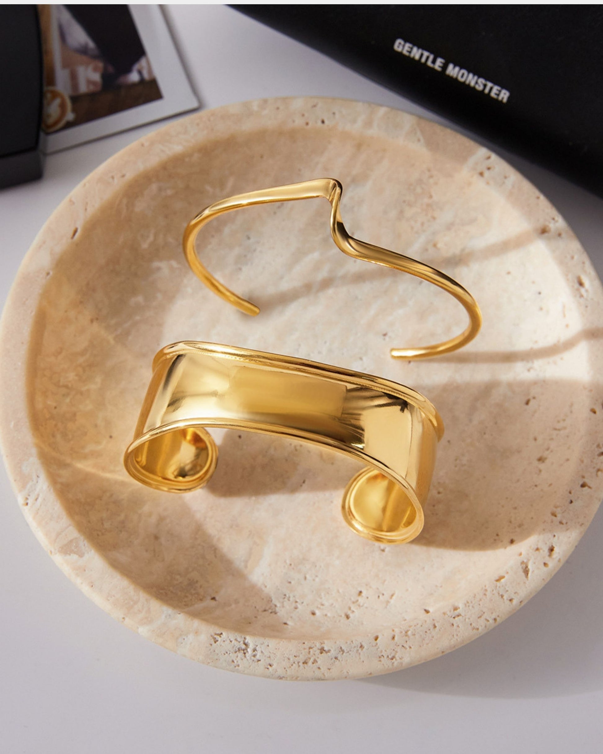 Gold_Arlen_Bangle_3
