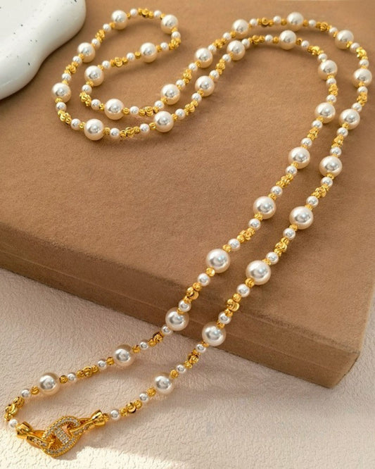 Gold_Bella_Letter_Long_Necklace_1