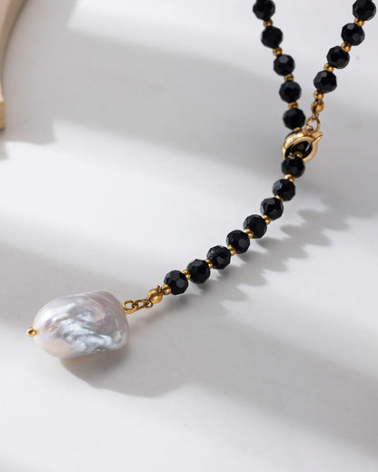 Gold_Black_Bead_Pearl_Necklace_4