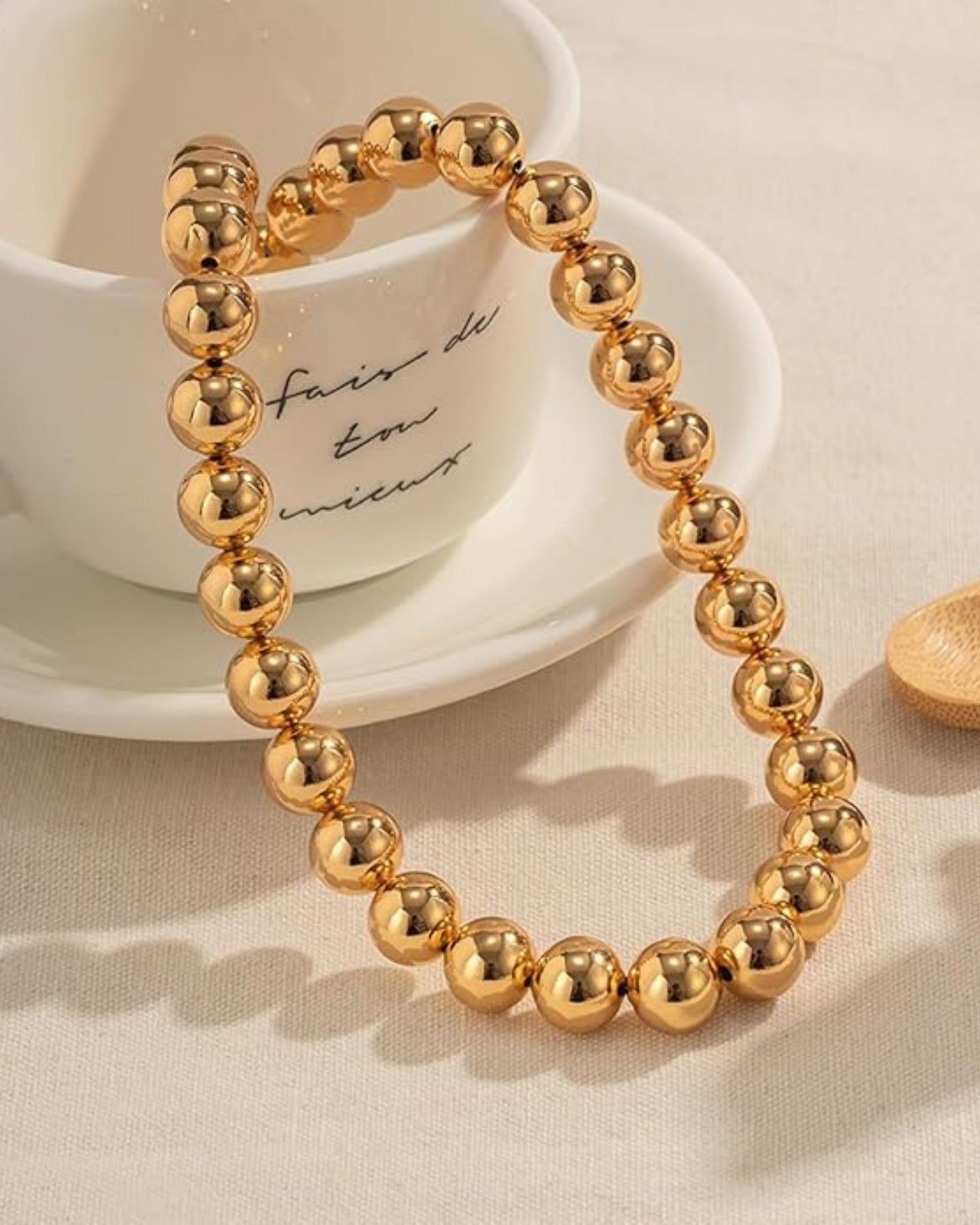 Gold_Bold_Bead_Necklace_4