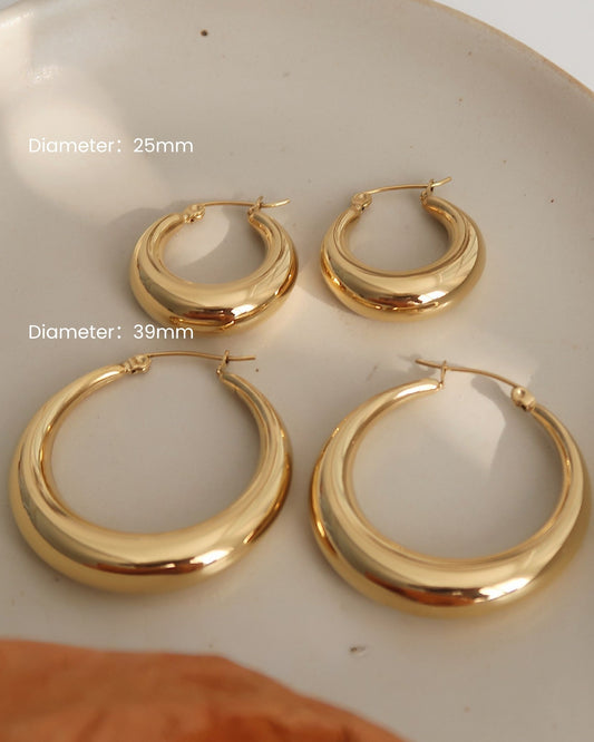 Gold_Chunky_Hoop_Earrings_1