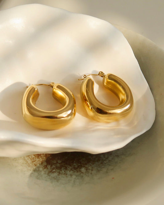 Gold_Chunky_Square_Hoop_Earrings_1