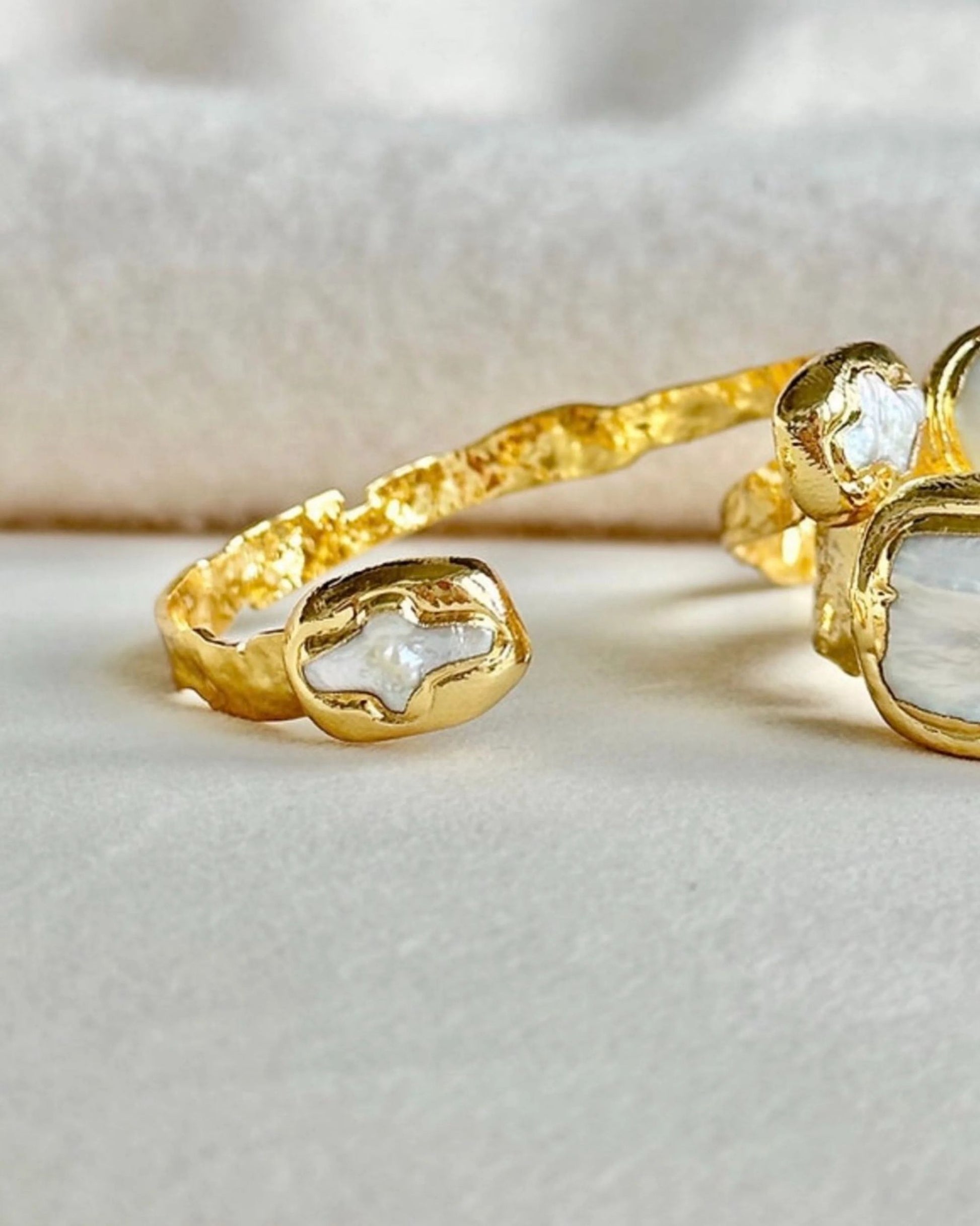 Gold_Cross_Pearl_Bangle_4