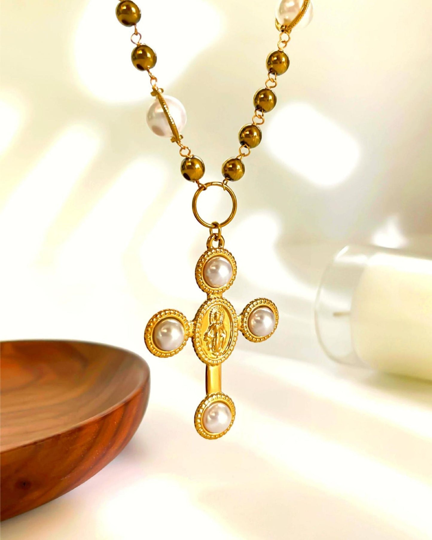 Gold_Cross_Pearl_Bead_Necklace_3