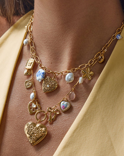 Gold_Floral_Charm_Necklace_3