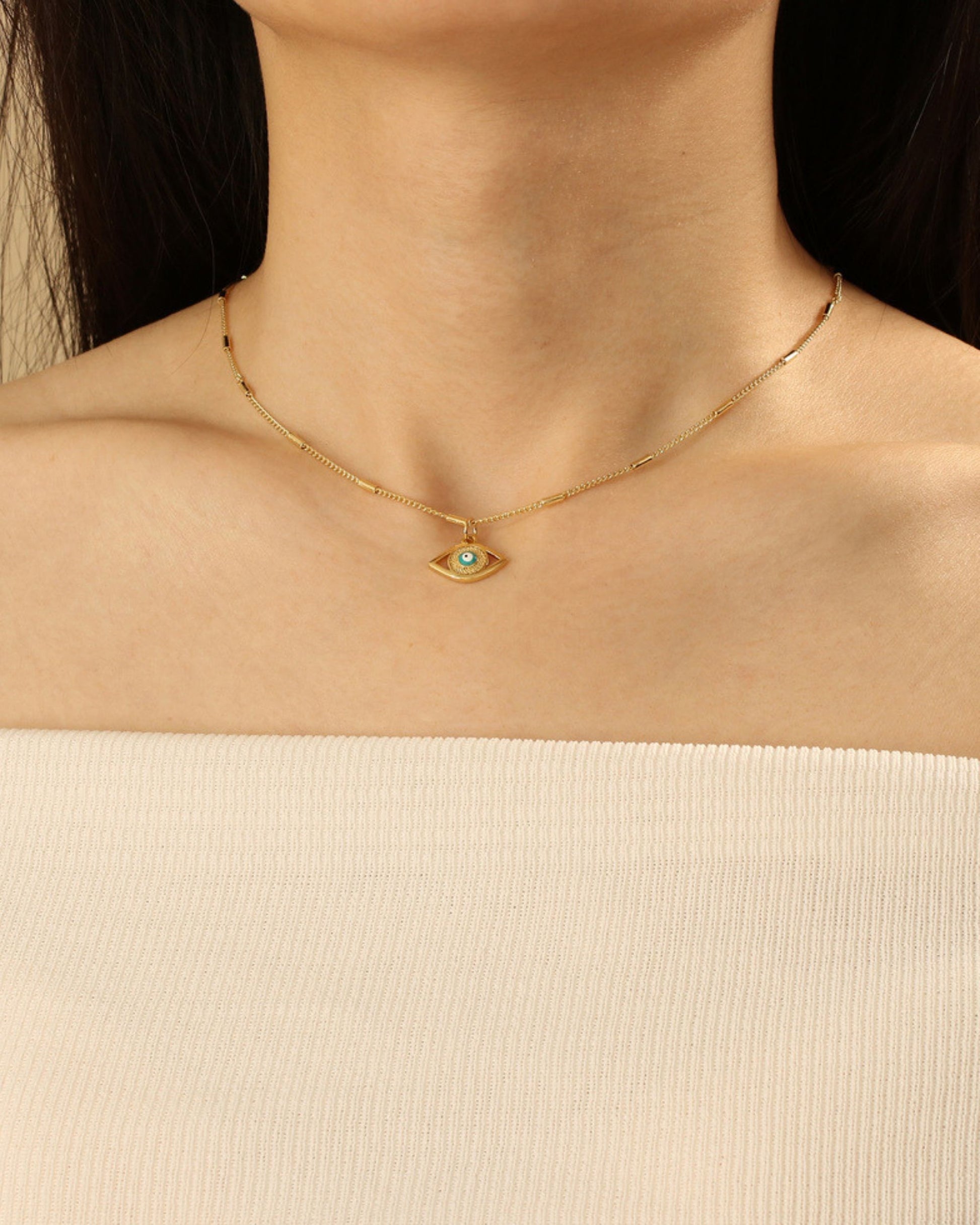 Gold_Lilura_Evil_Eye_Necklace_2
