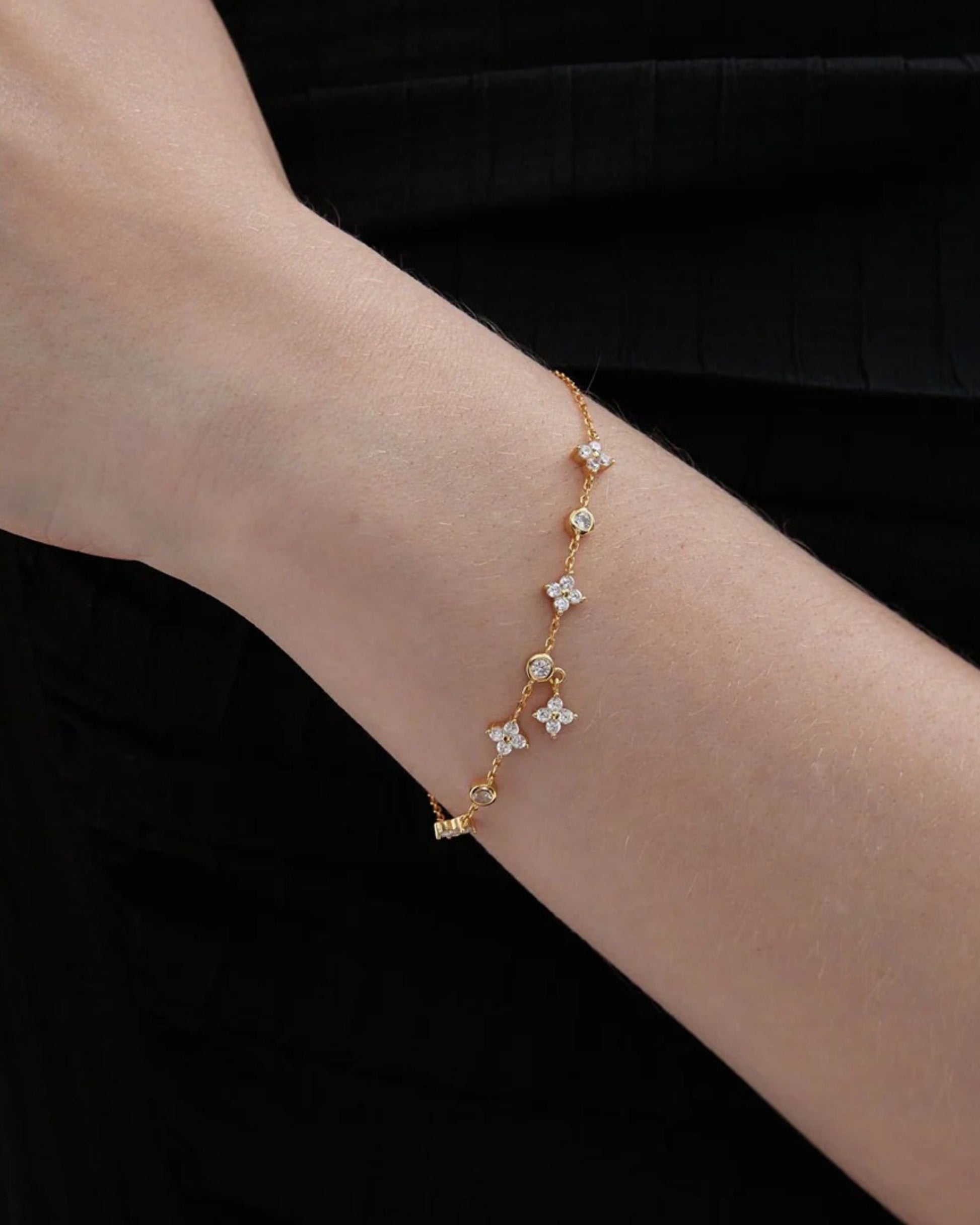 Gold_Lucky_Clover_Bracelet_1