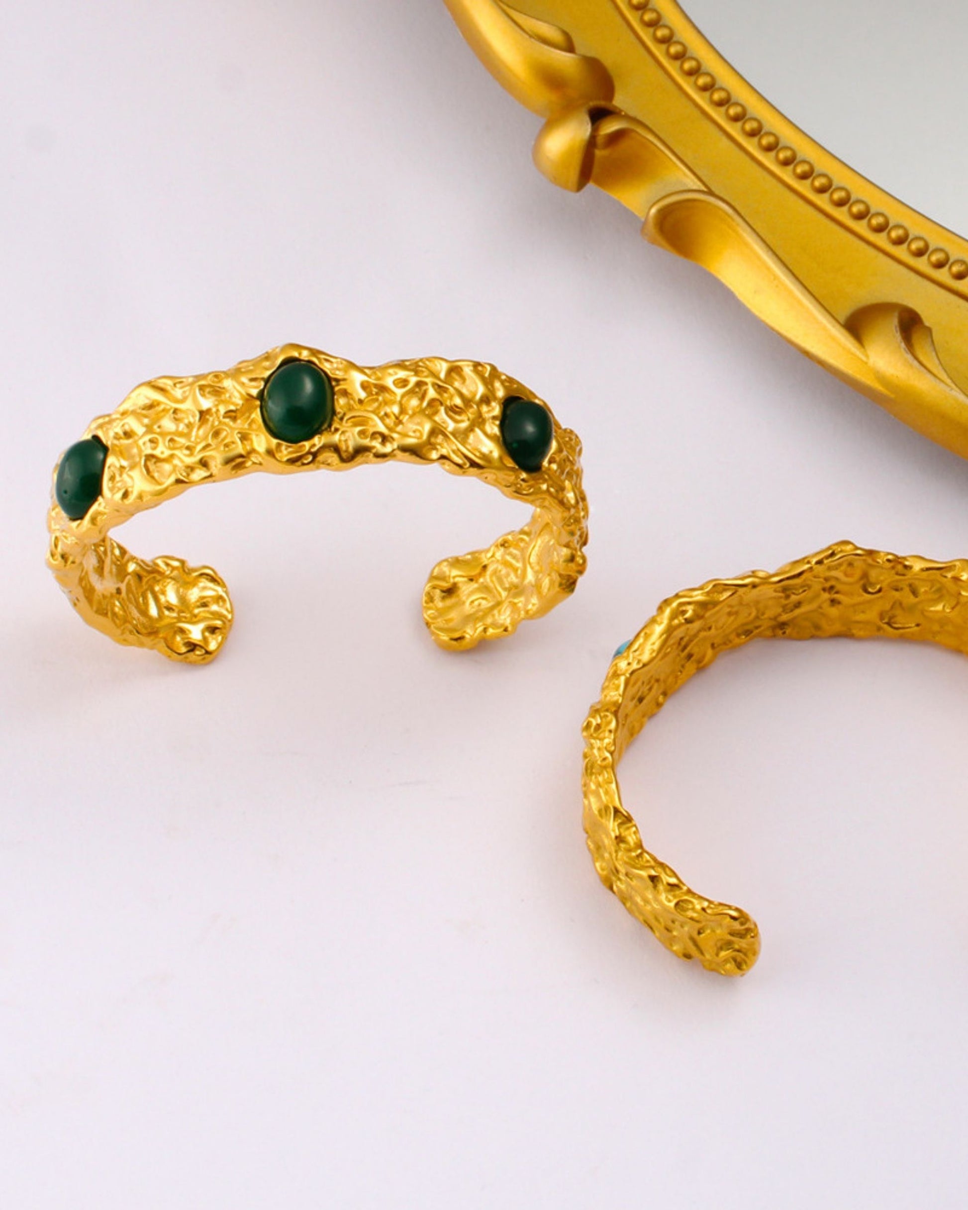 Gold_Mosslight_Bangle_3