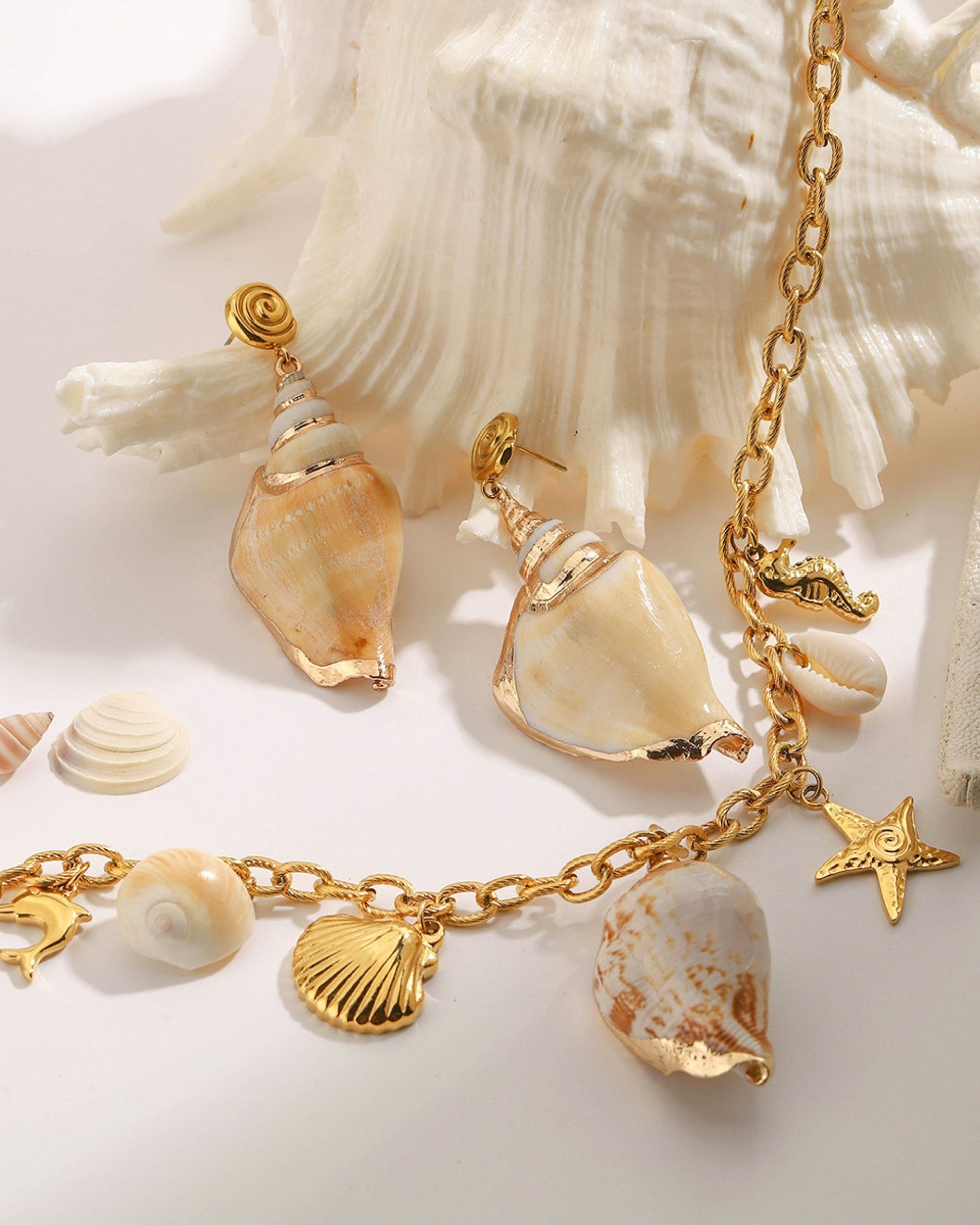 Gold_Nereid_Wake_Necklace_4