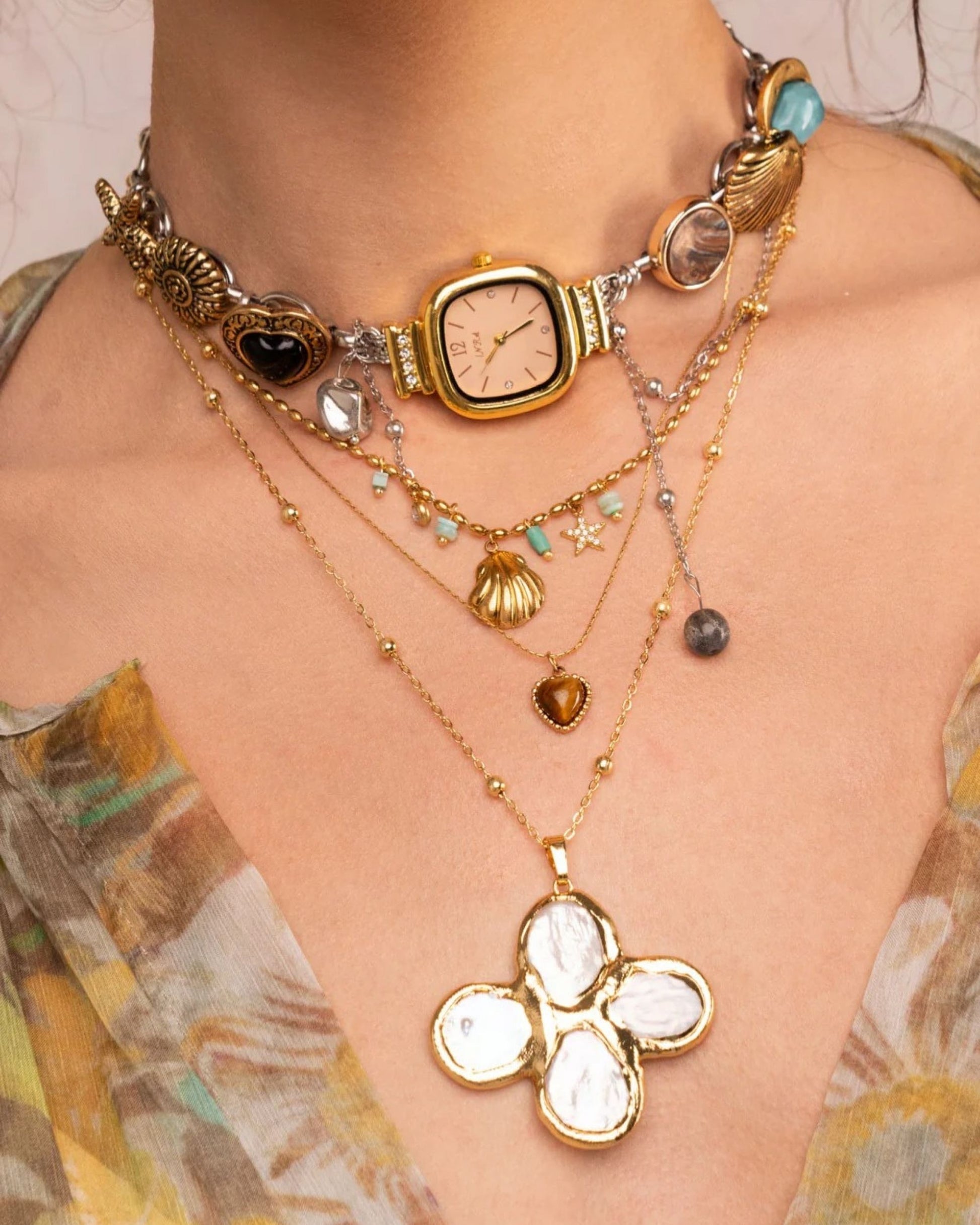 Gold_Pearl_Clover_Necklace_2