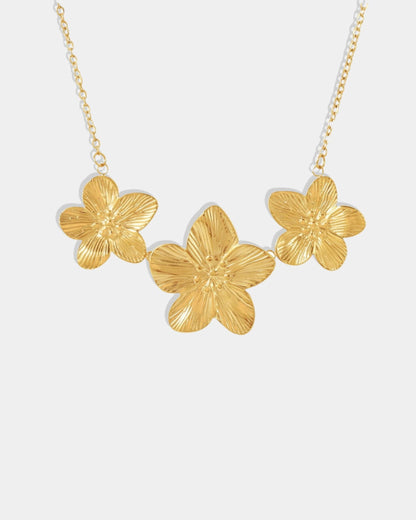 Gold_Petal_Fall_Necklace_1
