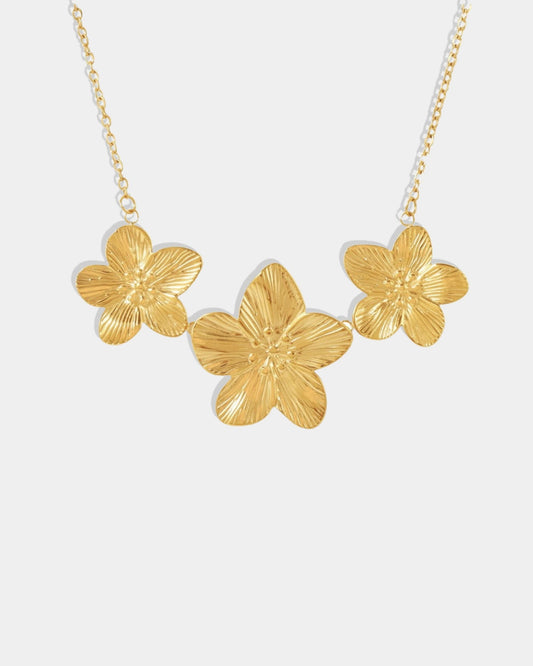 Gold_Petal_Fall_Necklace_1