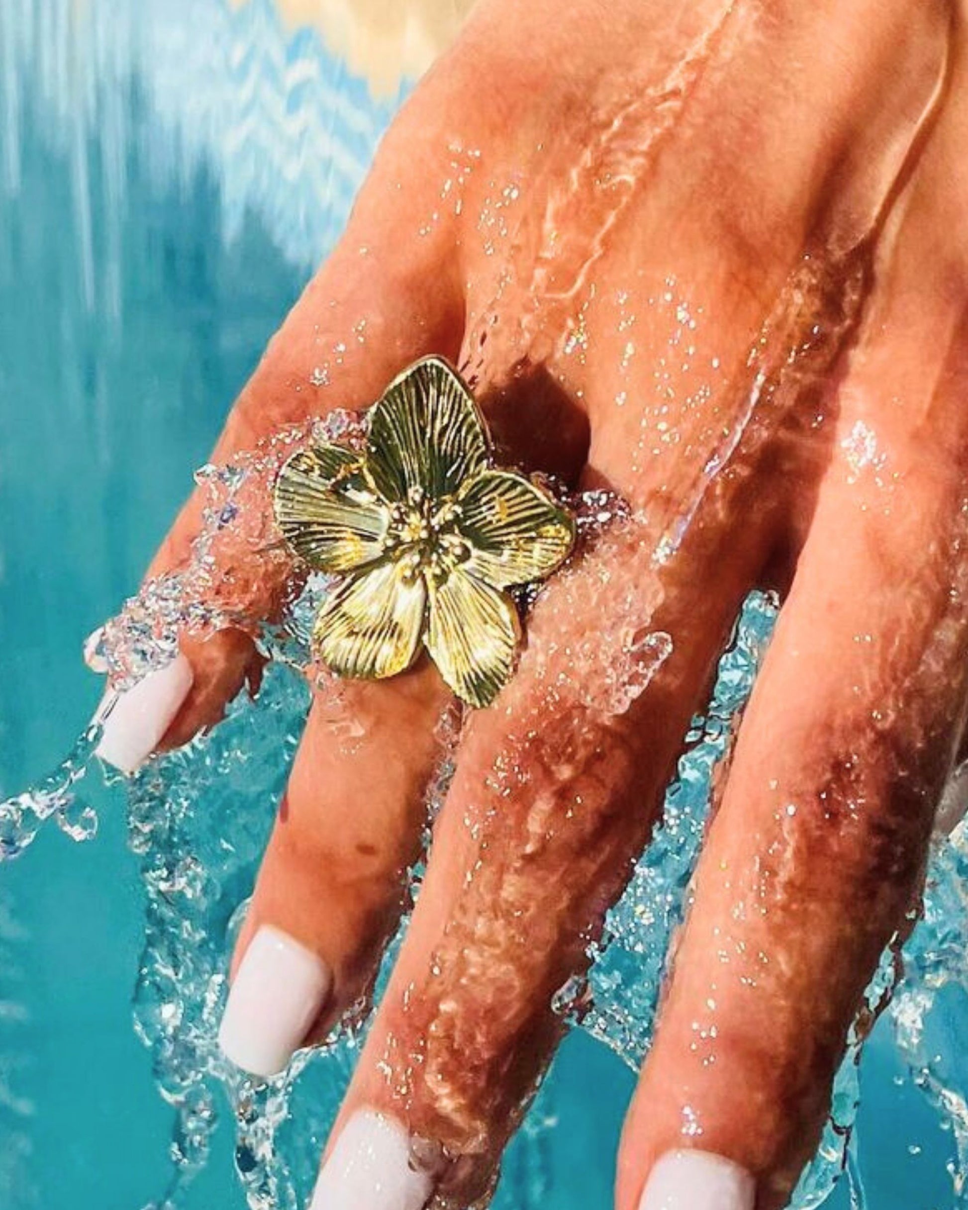 Gold_Petal_Murmur_Ring_6
