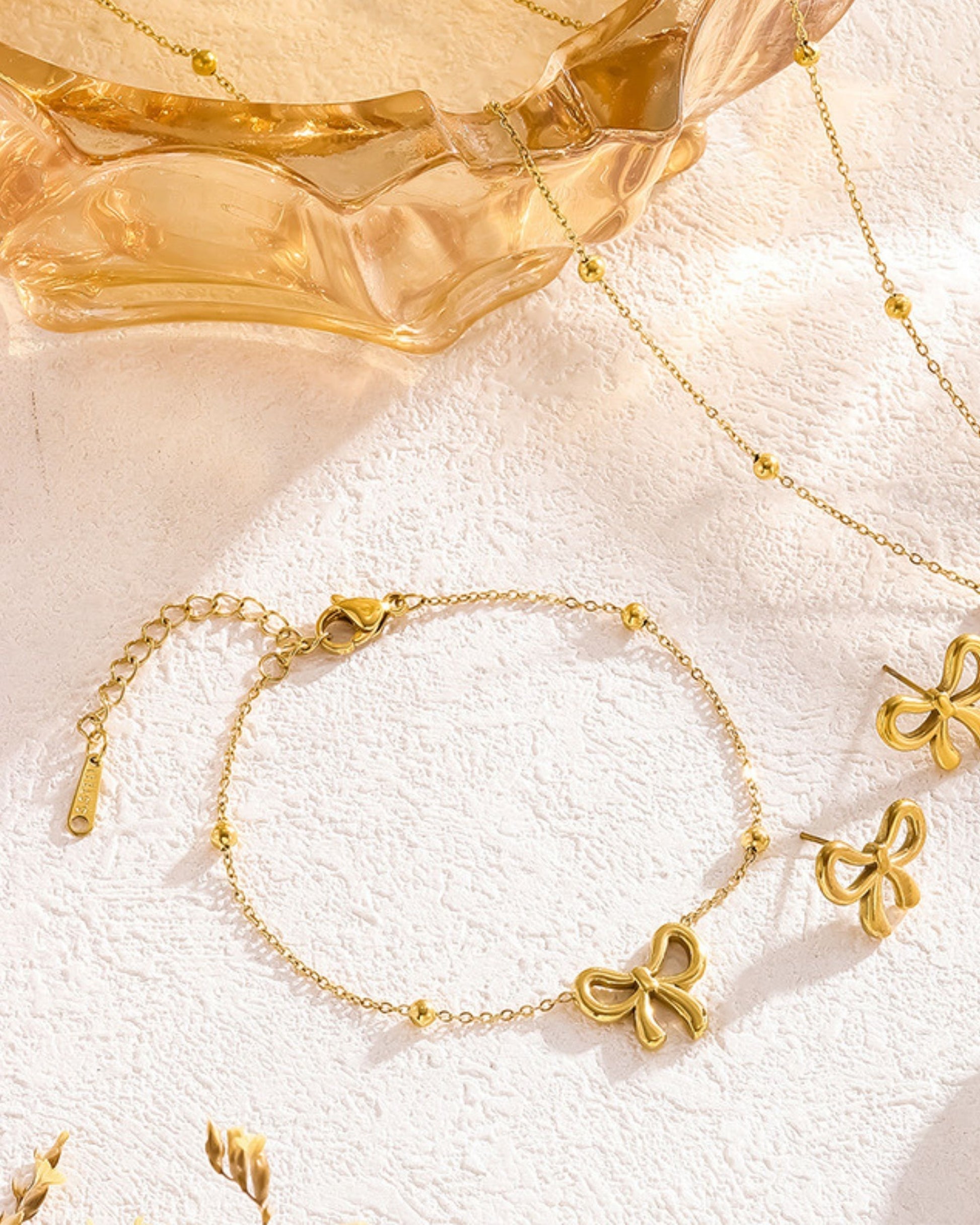 Gold_Ribbon_Bow_Bracelet_3