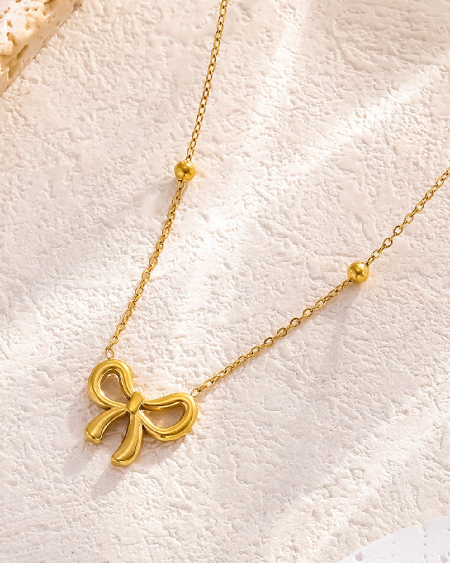 Gold_Ribbon_Bow_Necklace_2