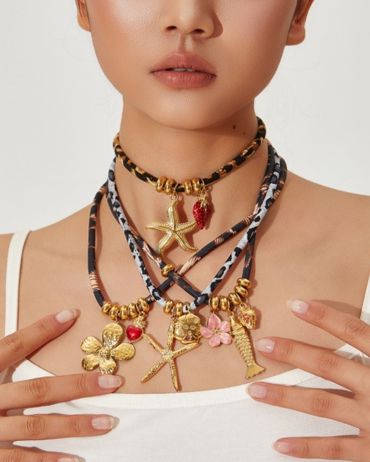 Gold_Sacred_Bloom_Cord_Necklace_2
