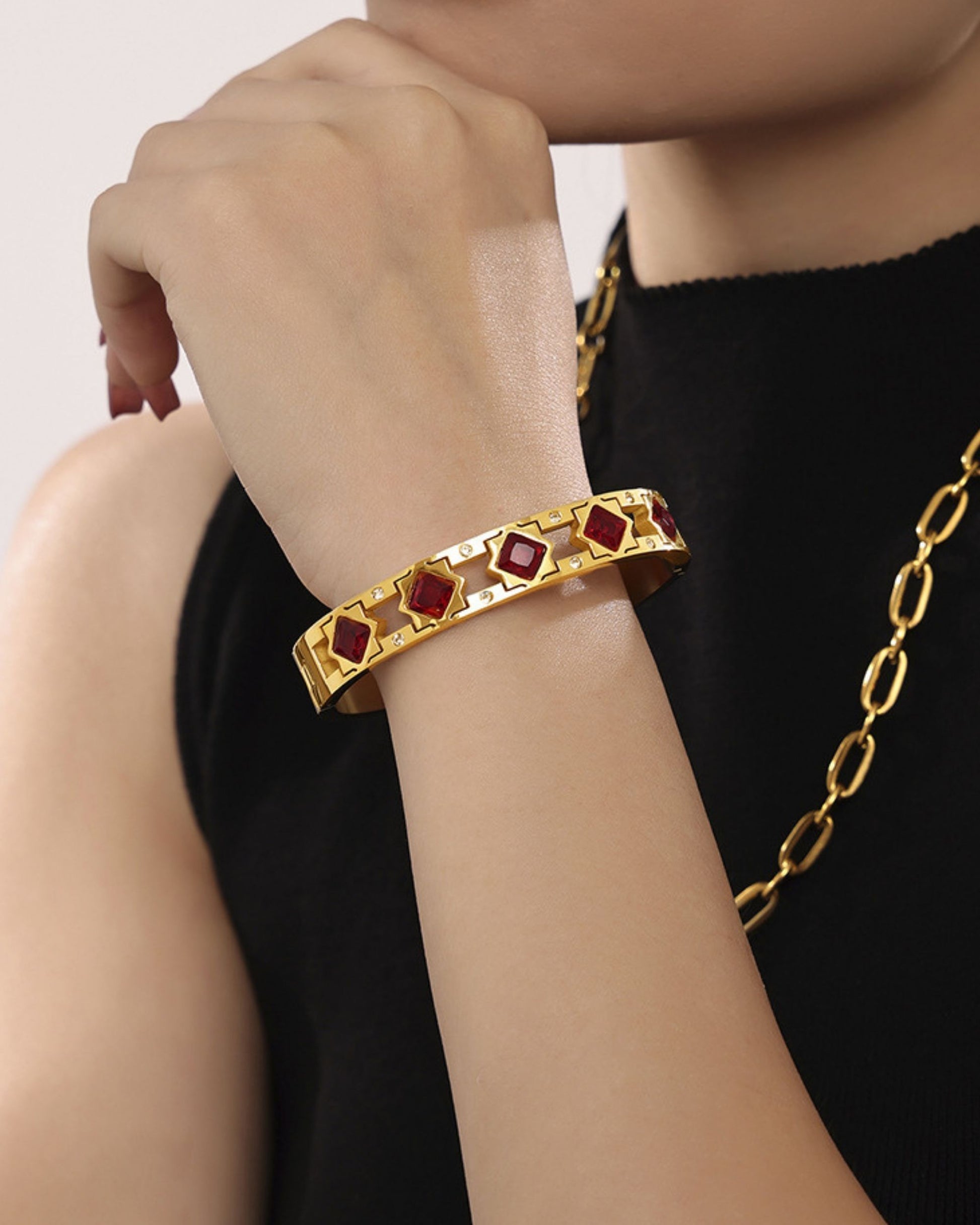 Gold_Scarlett_Flame_Bangle_2