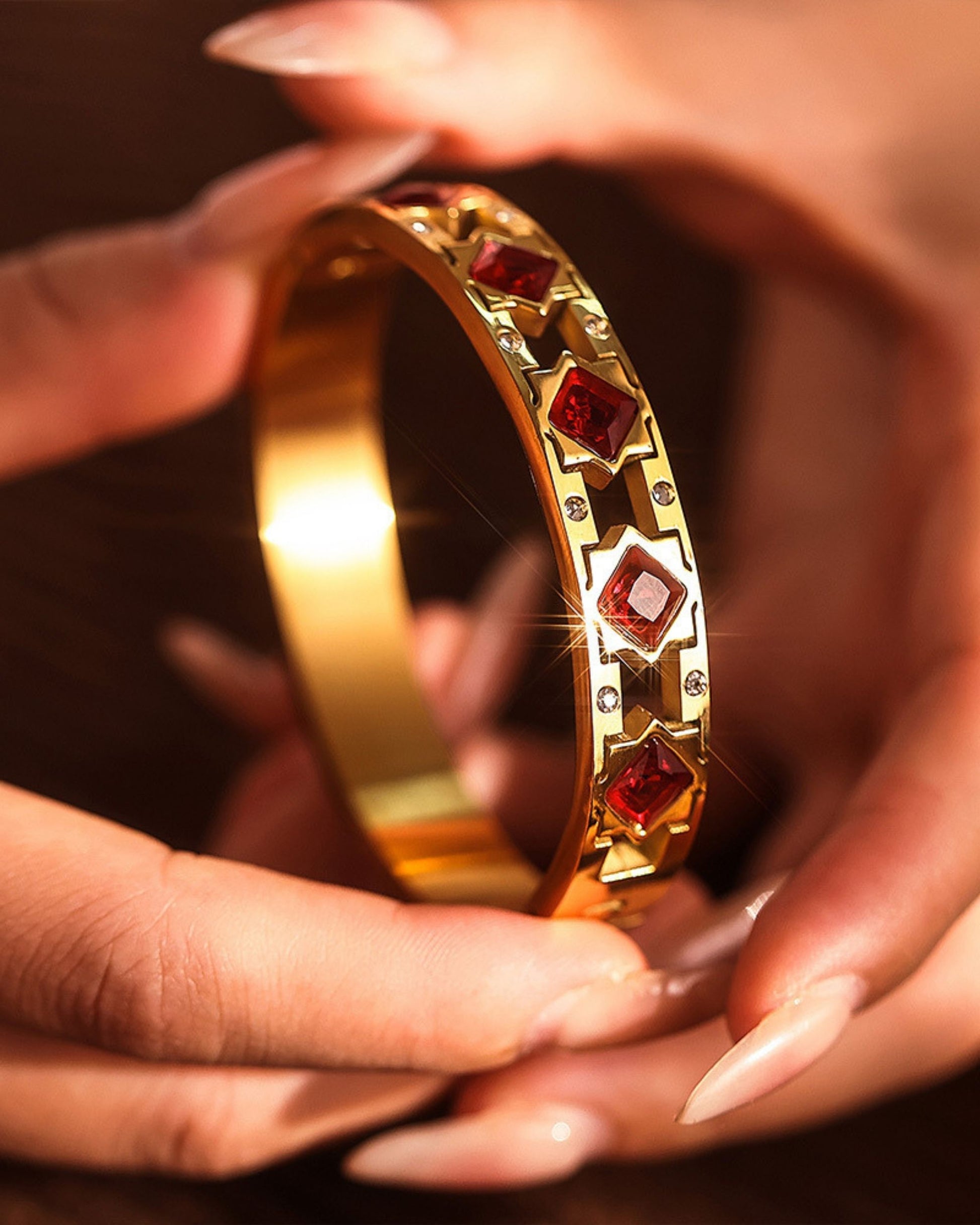 Gold_Scarlett_Flame_Bangle_5